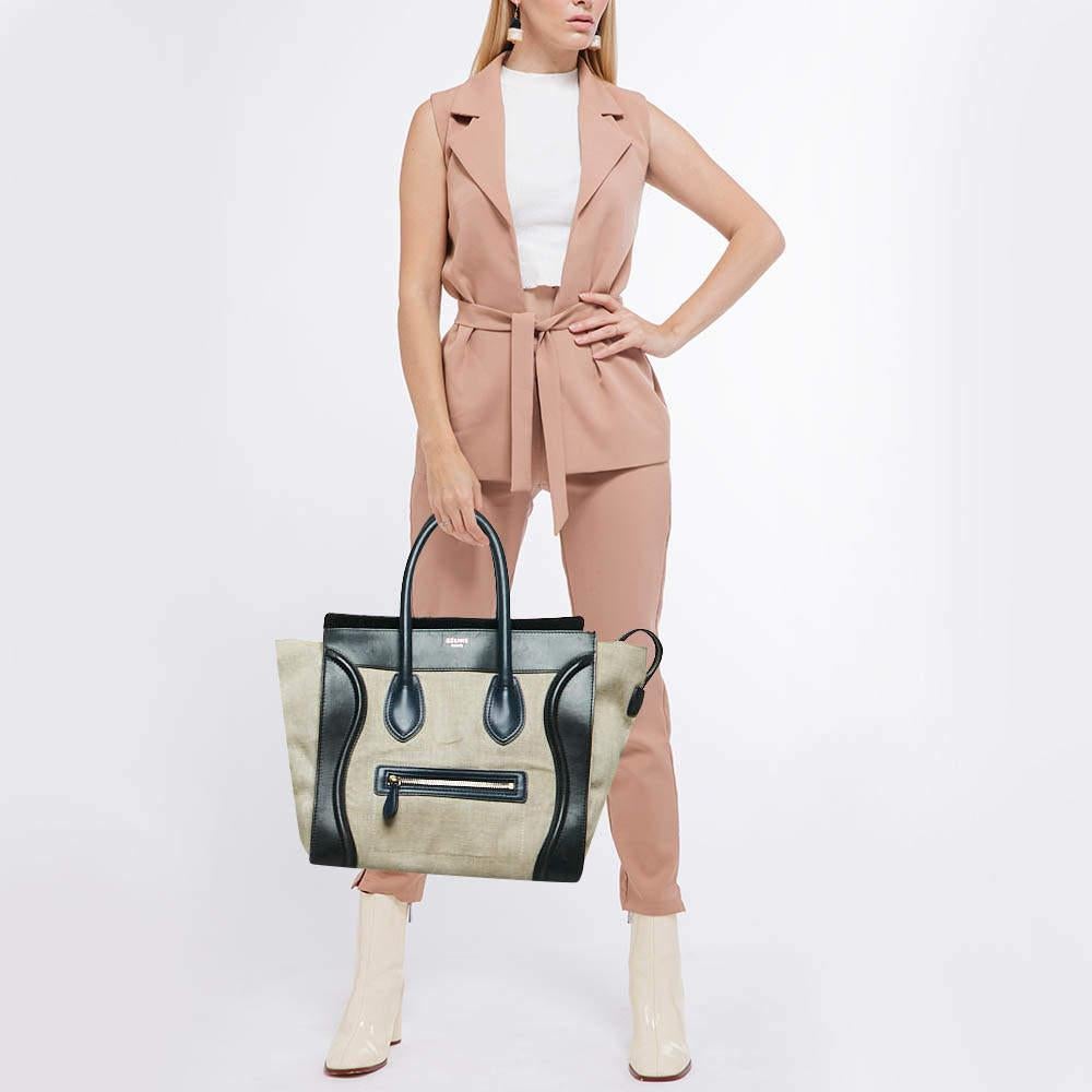 This alluring tote bag for women has been designed to assist you on any day. Convenient to carry and fashionably designed the tote is cut with skill and sewn into a great shape. It is well equipped to be a reliable accessory.
