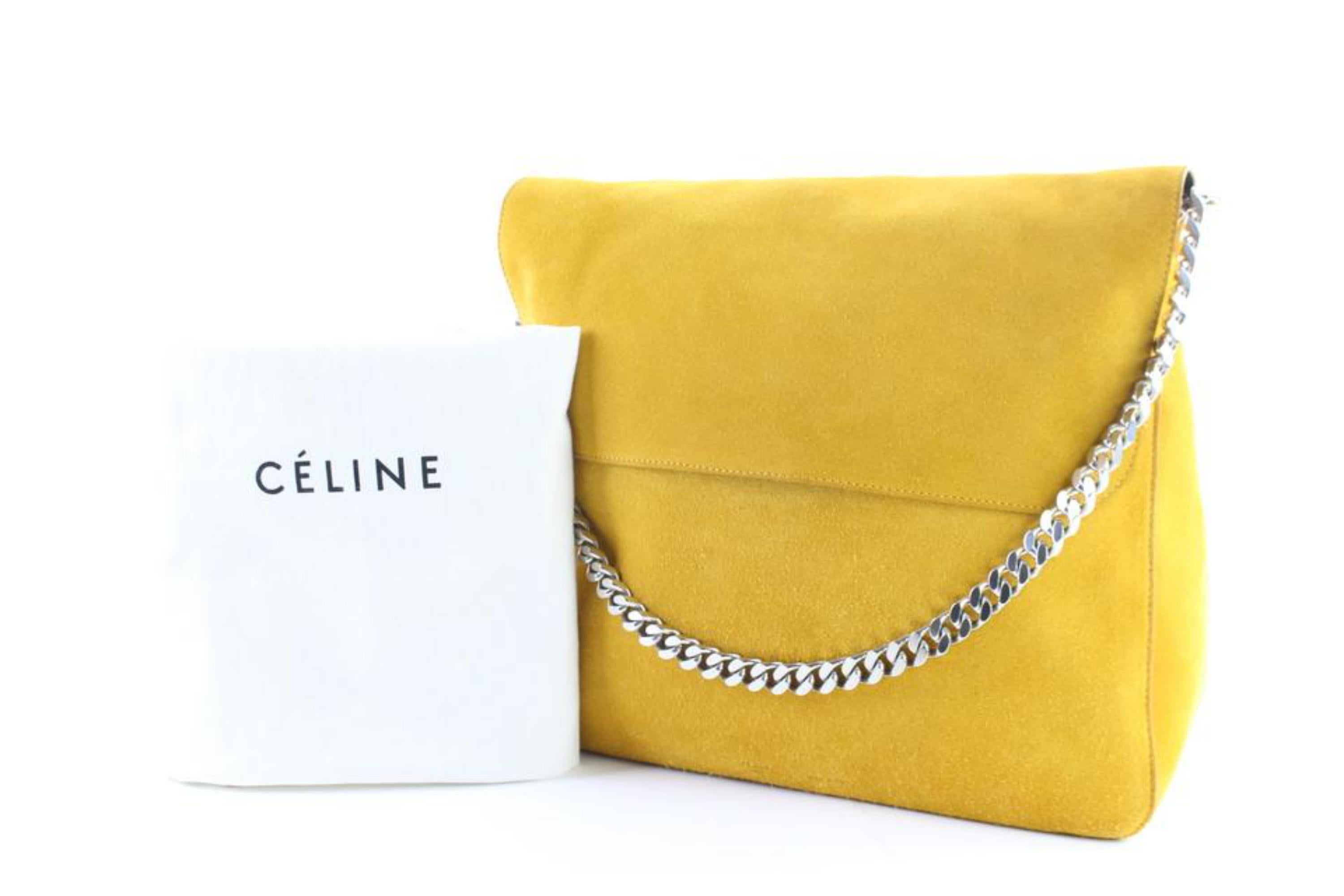 Céline Mustard Yellow Gourmette Chain Hobo 2CE1123
Date Code/Serial Number: F-MP 0133
Made In: Italy
Measurements: Length: 12.5