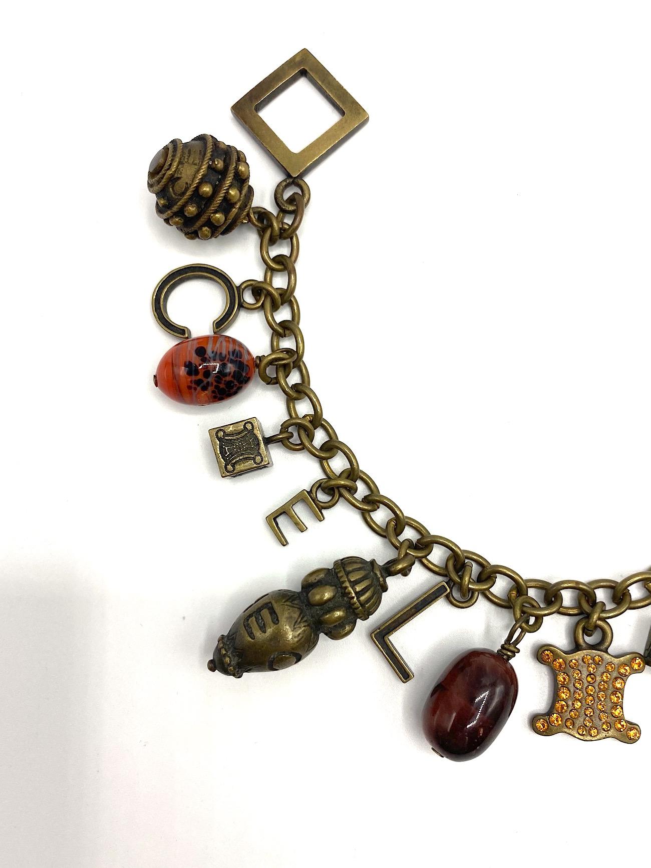 Armband mit Namen und Logo von Celine und antiker Bronzepatina, 1990er Jahre Damen im Angebot