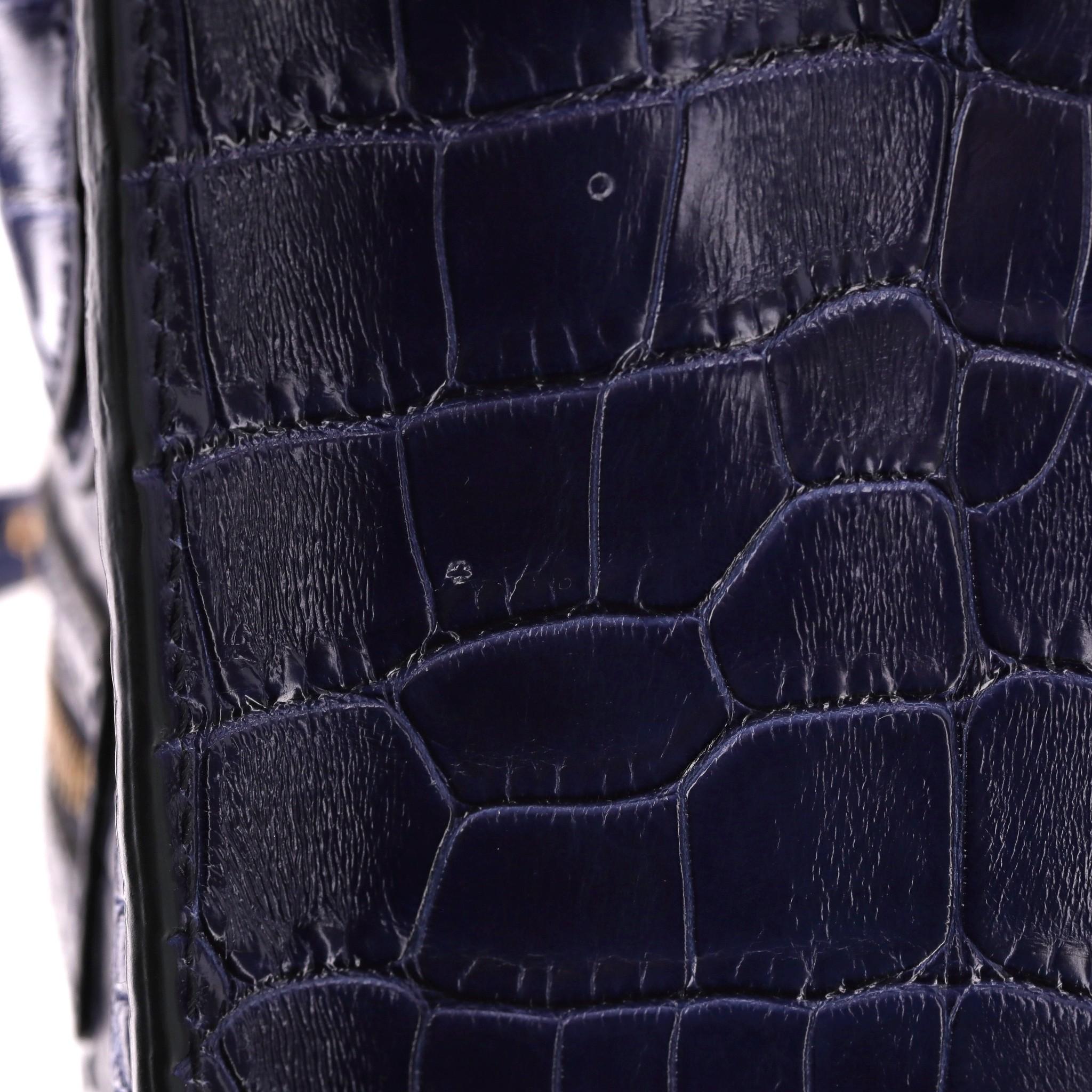 Sac de voyage Nano en peau de crocodile Celine en vente 6