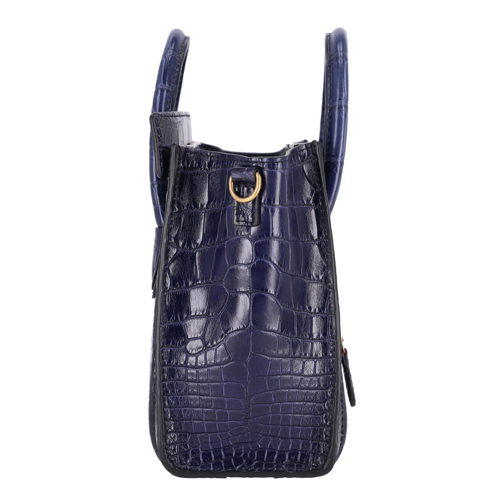 Noir Sac de voyage Nano en peau de crocodile Celine en vente