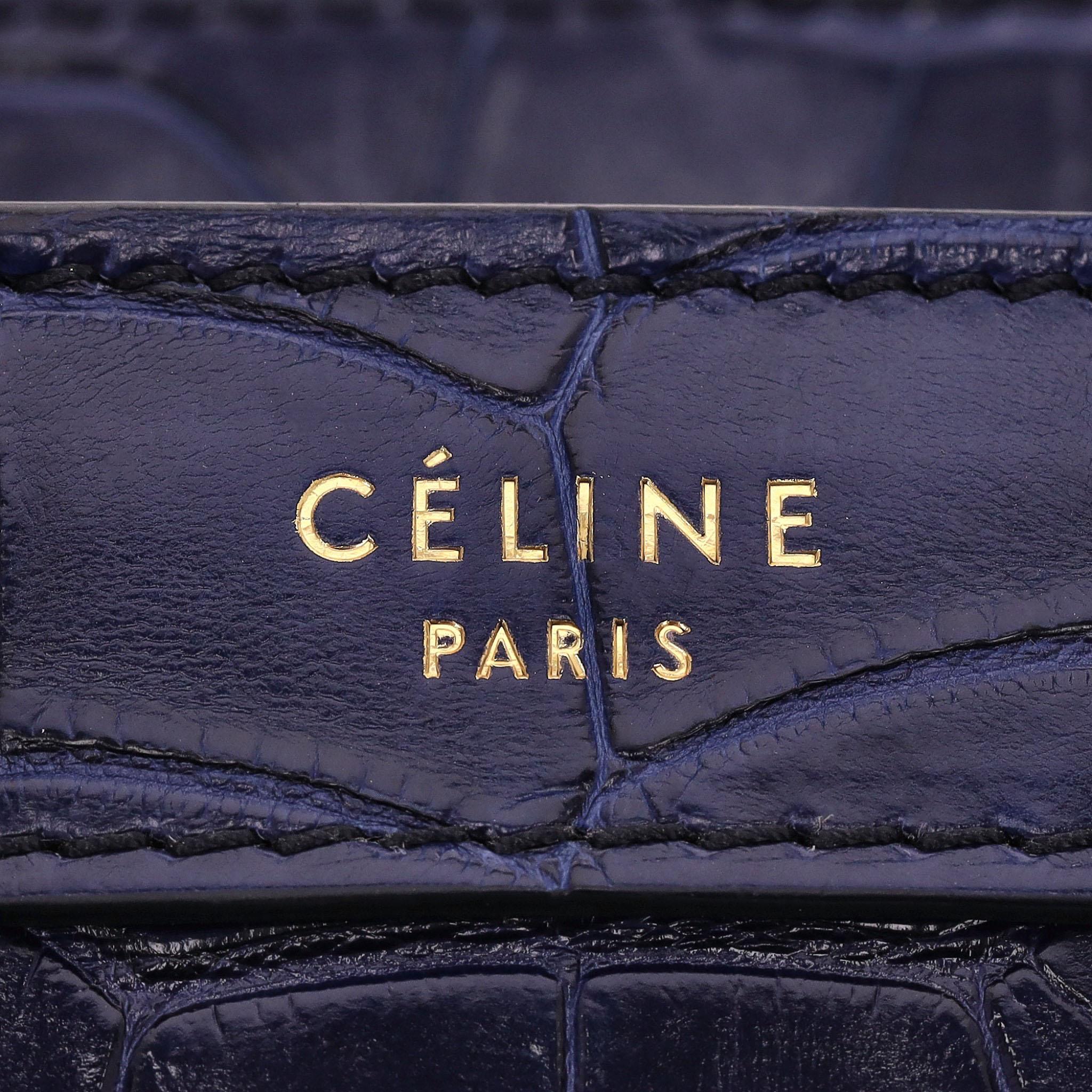 Sac de voyage Nano en peau de crocodile Celine en vente 3