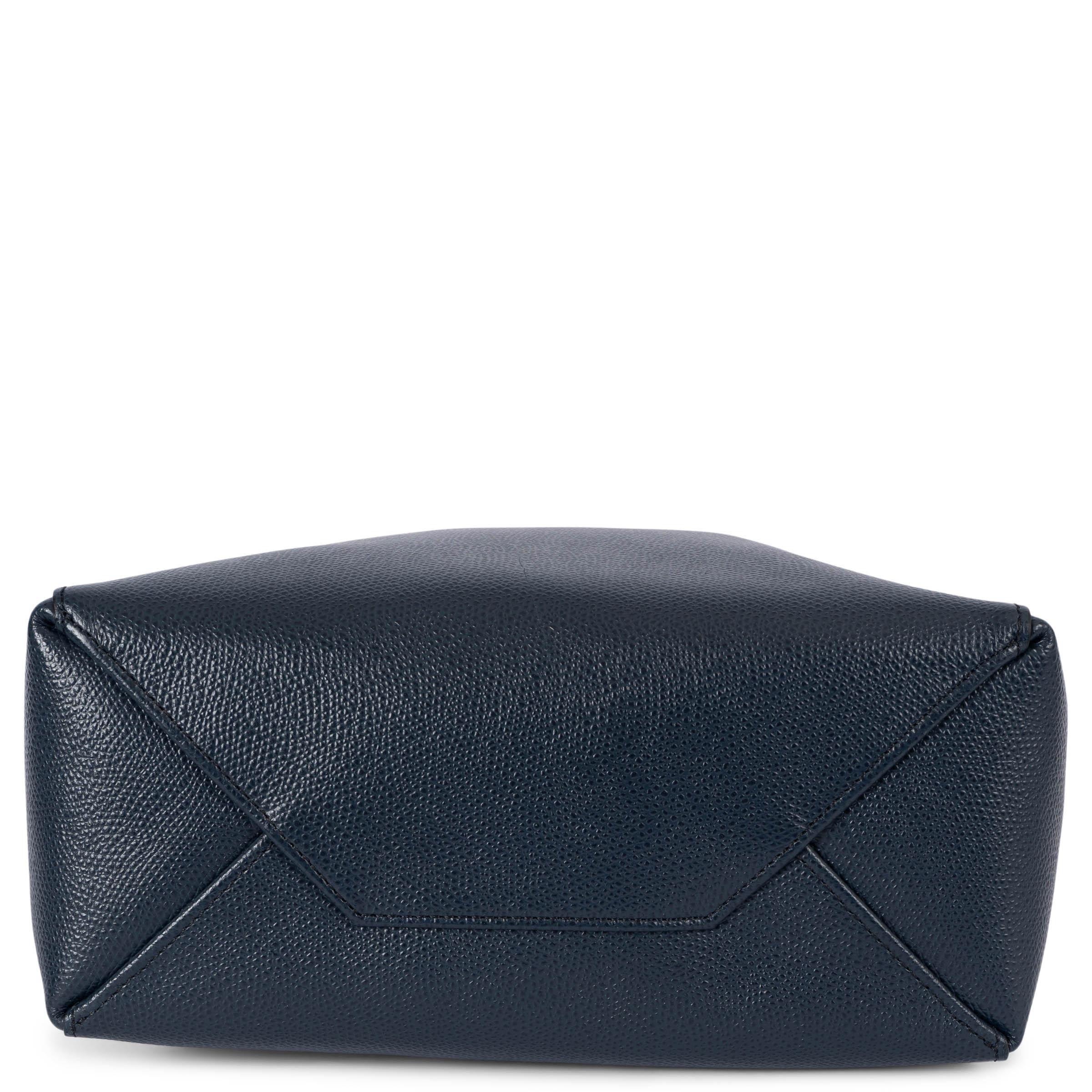 CELINE navy blue leather SMALL VERTICAL CABAS Tote Bag In Excellent Condition In Zürich, CH