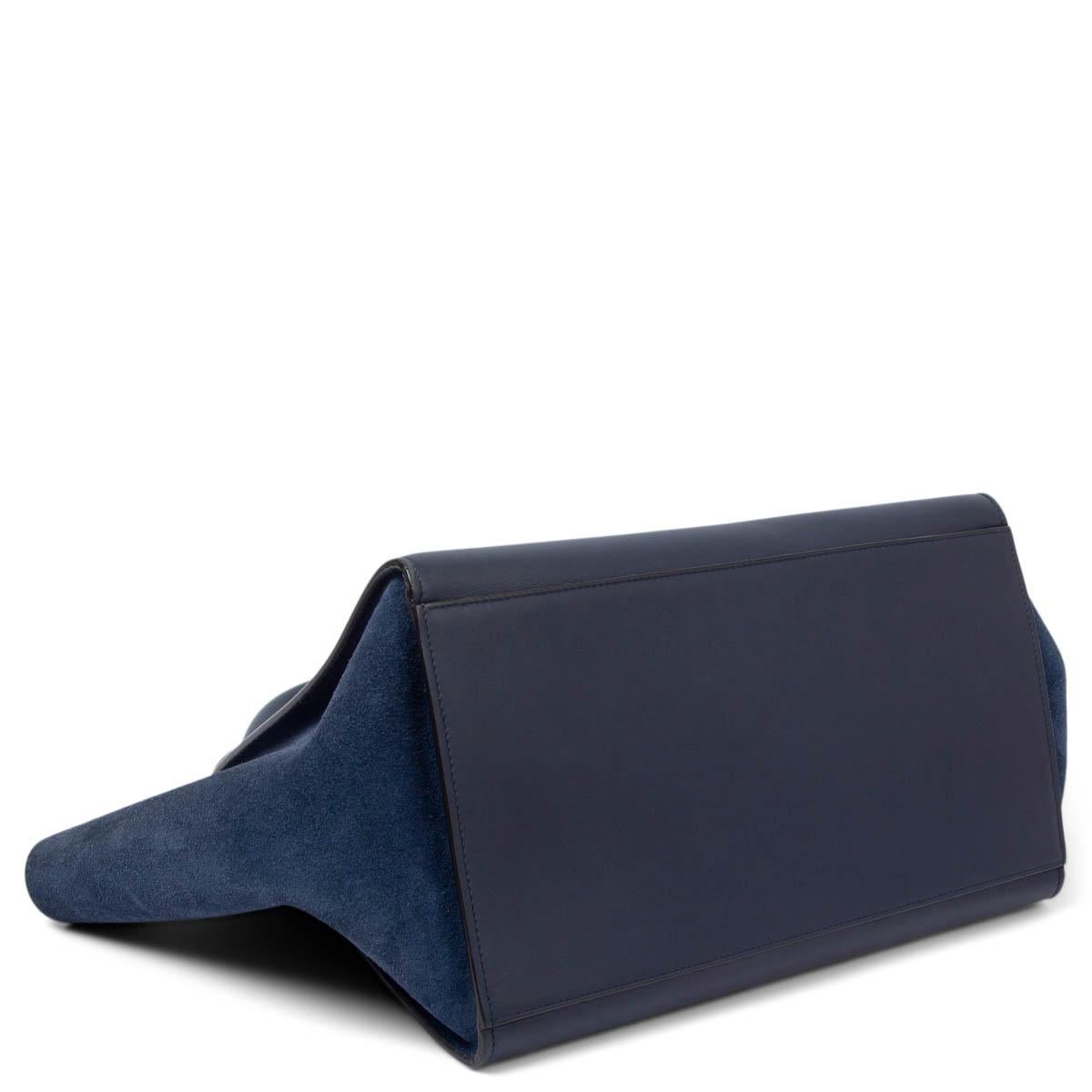 CELINE navy blue leather & suede TRAPEZE MEDIUM Shoulder Bag In Excellent Condition For Sale In Zürich, CH