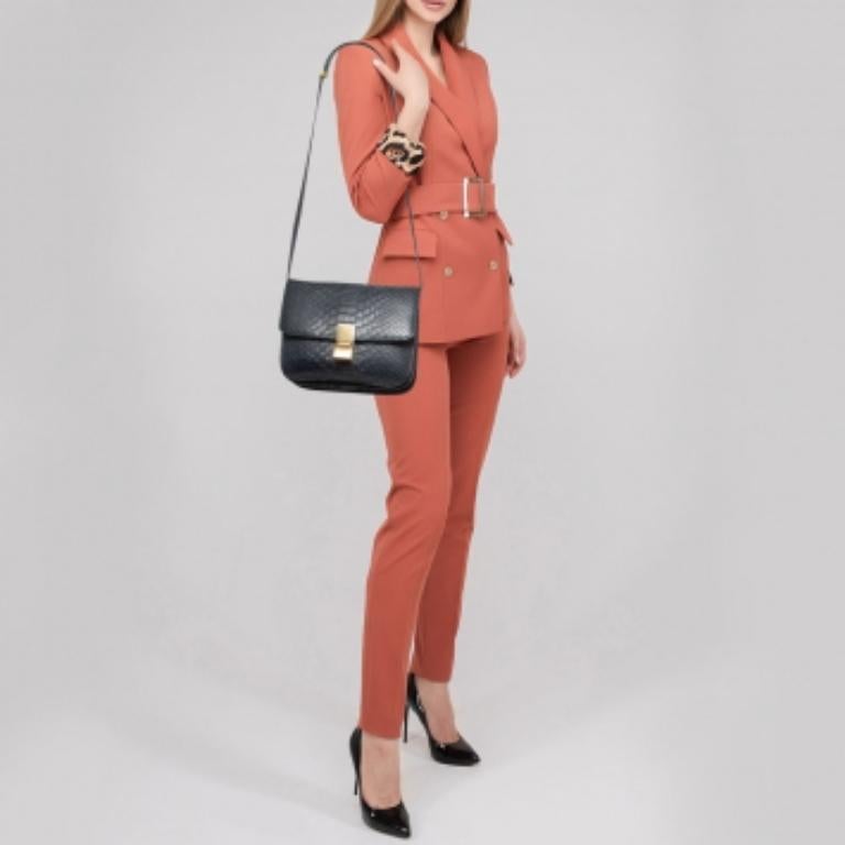 Celine Borsa a tracolla media Classic Box in pitone blu navy in vendita 3