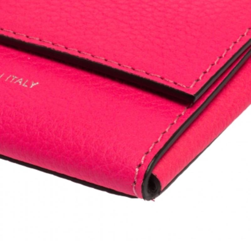 Celine Noen Pink Grained Leather Snap Flap Pouch For Sale 5