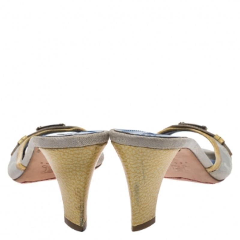 Donna Celine Off-white/Yellow Macadam Canvas And Patent Trim Slide Sandals Size 40 in vendita