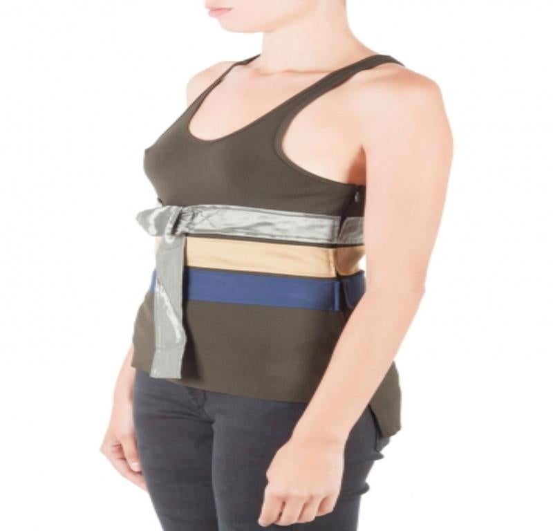 Cintura in raso a maglia Celine Greene & Greene  Canotta Racer Back S In condizioni ottime in vendita a Dubai, Al Qouz 2