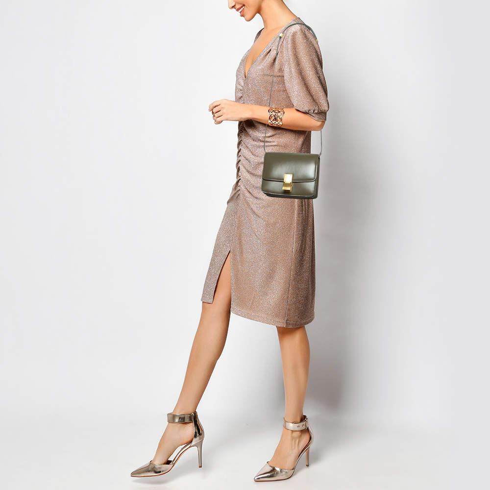 Celine Olive Green Leather Small Classic Box Flap Bag In Good Condition In Dubai, Al Qouz 2