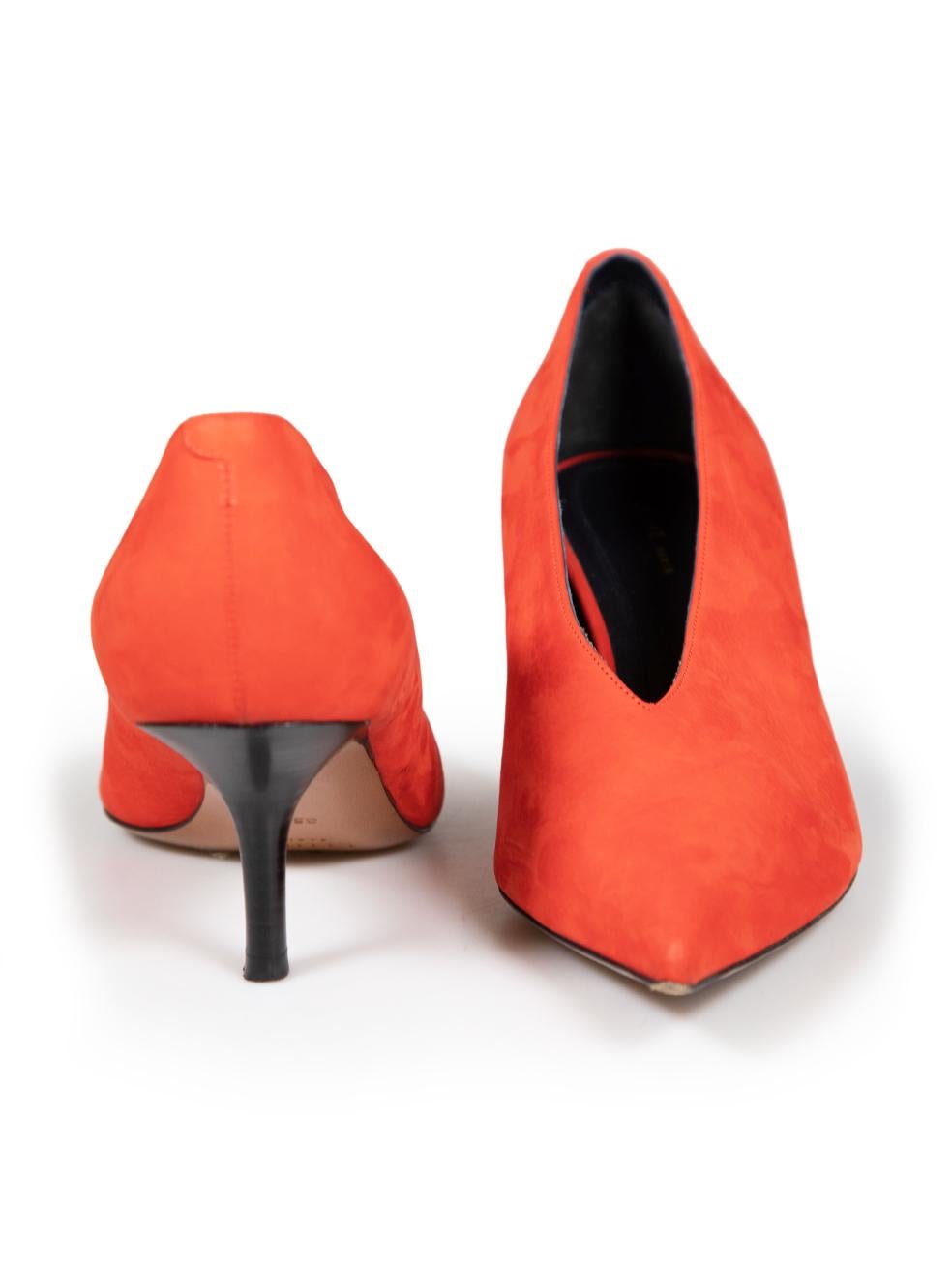 Céline Bombas de ante naranja con cuello en V Talla IT 35.5 Rojo en venta