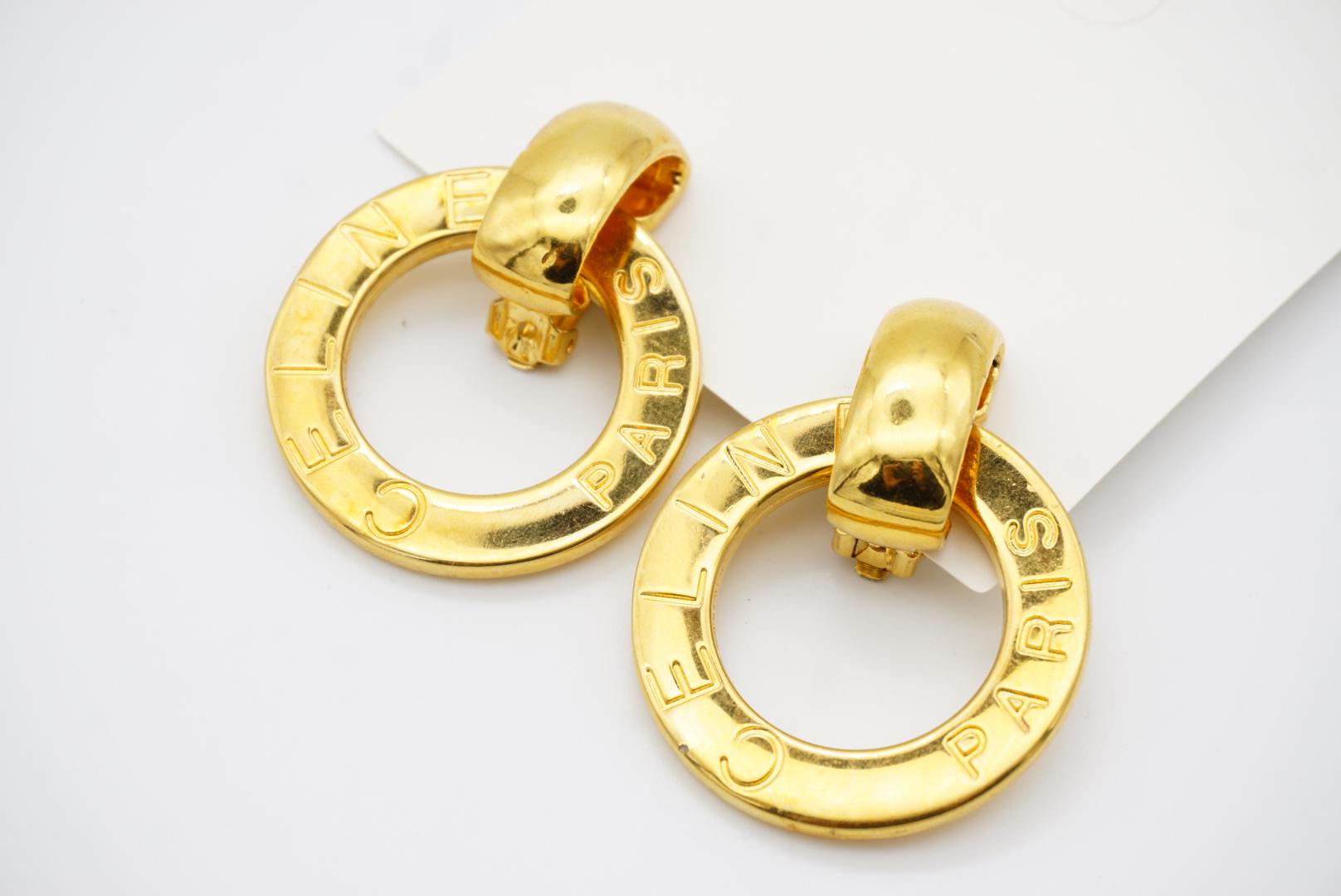 Celine Paris 1980s Vintage Massive Iconic Logo Circle Hoop Drop Clip Earrings en venta 7