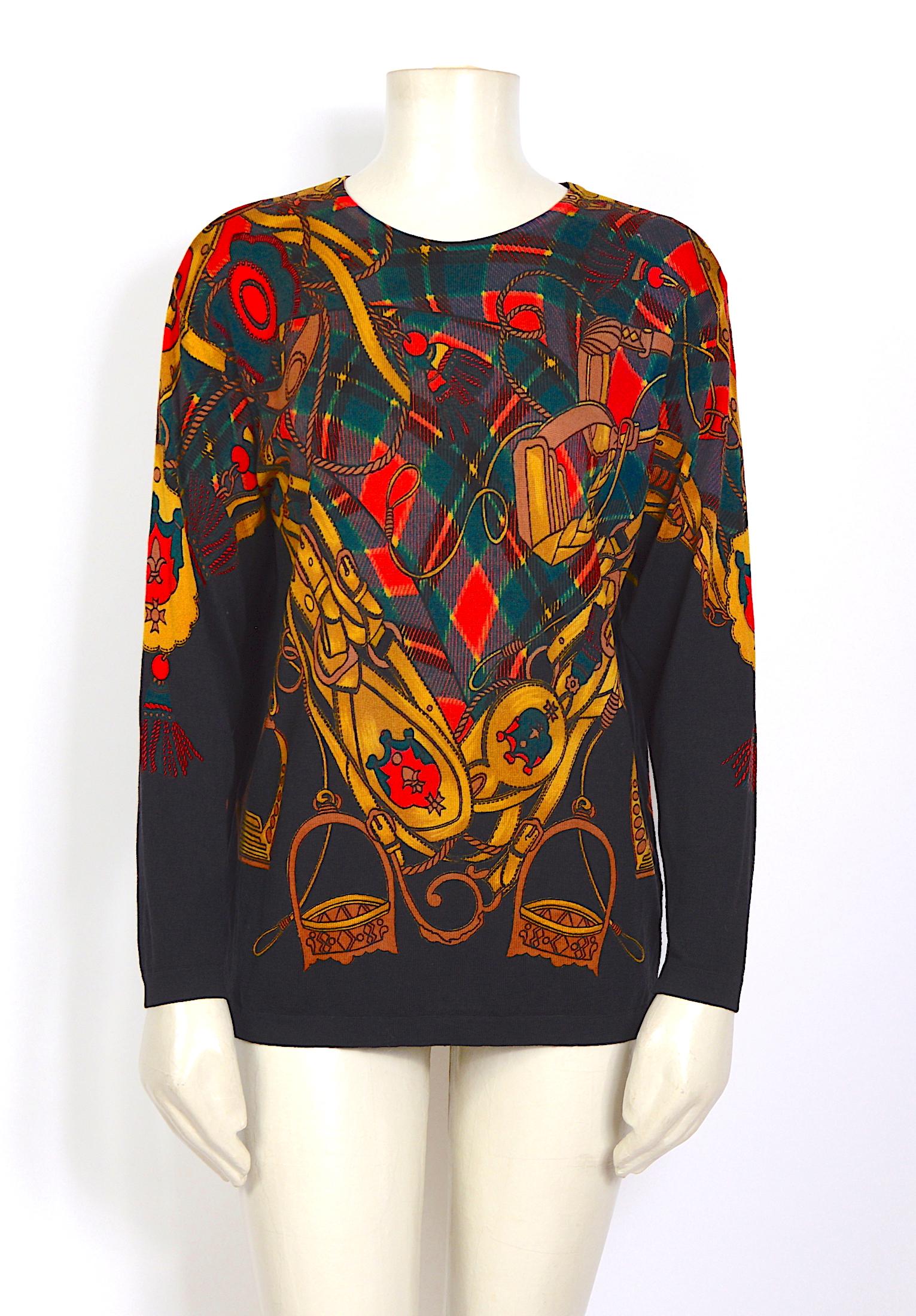 Schöner Vintage-Pullover von Celine Paris aus den 1980er Jahren aus weicher reiner Wolle. 
In ausgezeichnetem Zustand.
Hergestellt in Italien - Größe 42
Um sicher zu sein, dass die Größe stimmt, verwenden Sie bitte die flach gemessenen Maße und