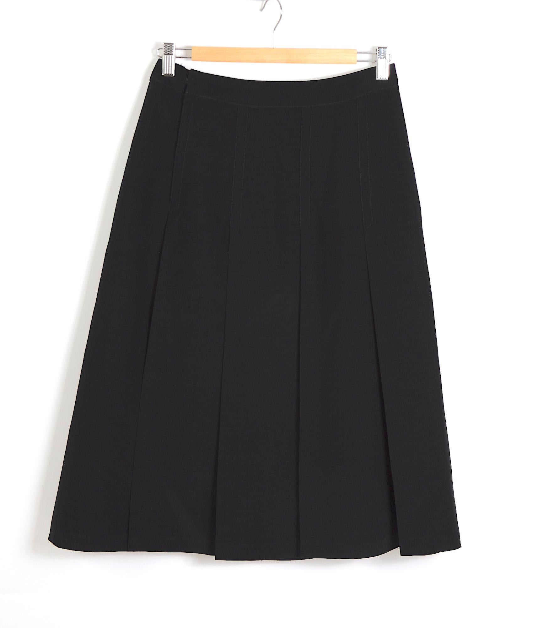 Black Céline Paris vintage 1980s black pleated skirt.  For Sale