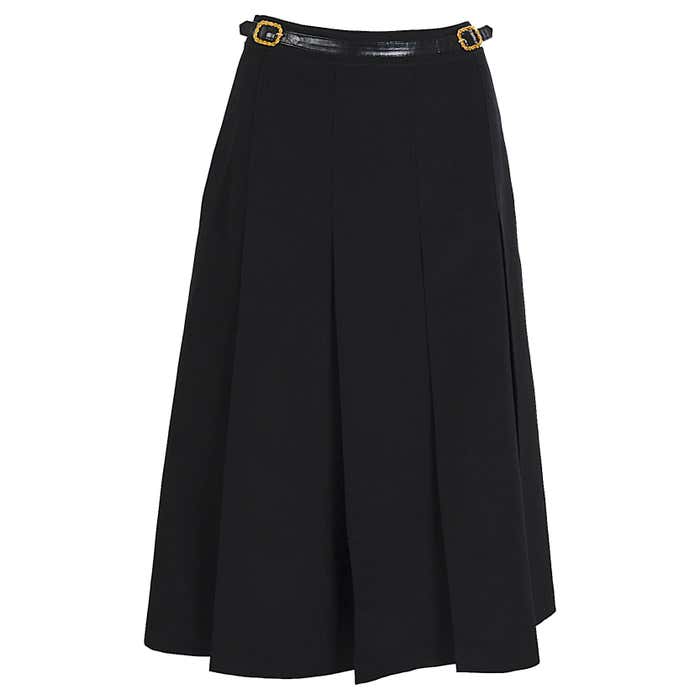 Céline Paris vintage 1980s black pleated skirt. For Sale at 1stDibs