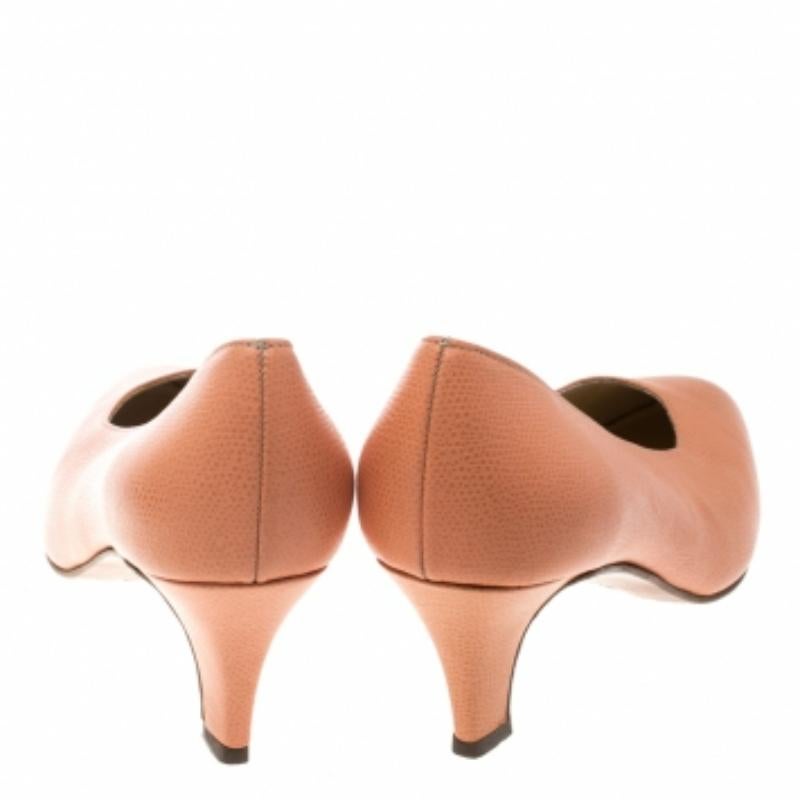Escarpins Celine rose pêche, taille 37,5 Pour femmes en vente