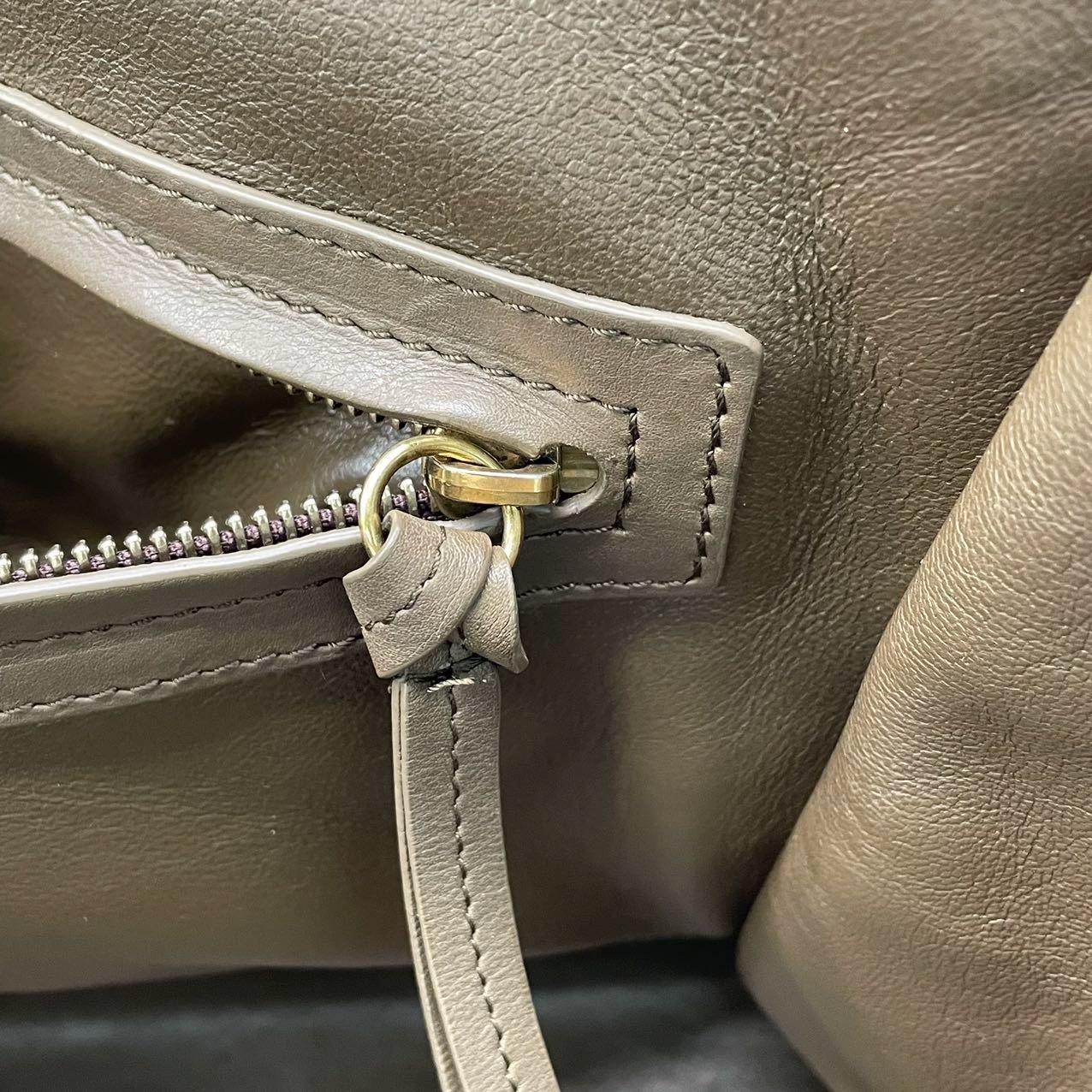 Celine Phantom Mini Dunkelbraunes Wildleder 30cm im Angebot 9