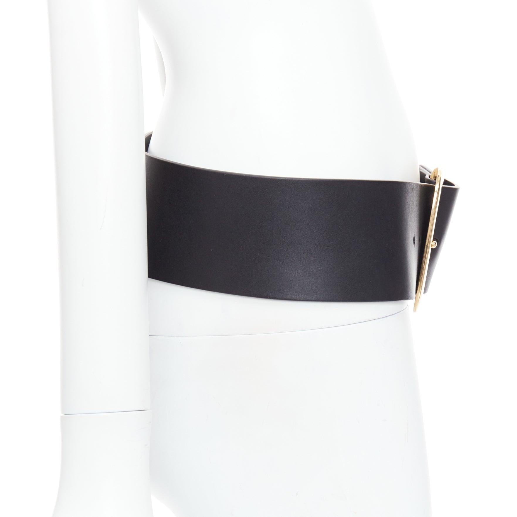 CELINE PHOEBE PHILO 2012 Runway black leather large gold buckle oversized belt M In Good Condition For Sale In Hong Kong, NT
