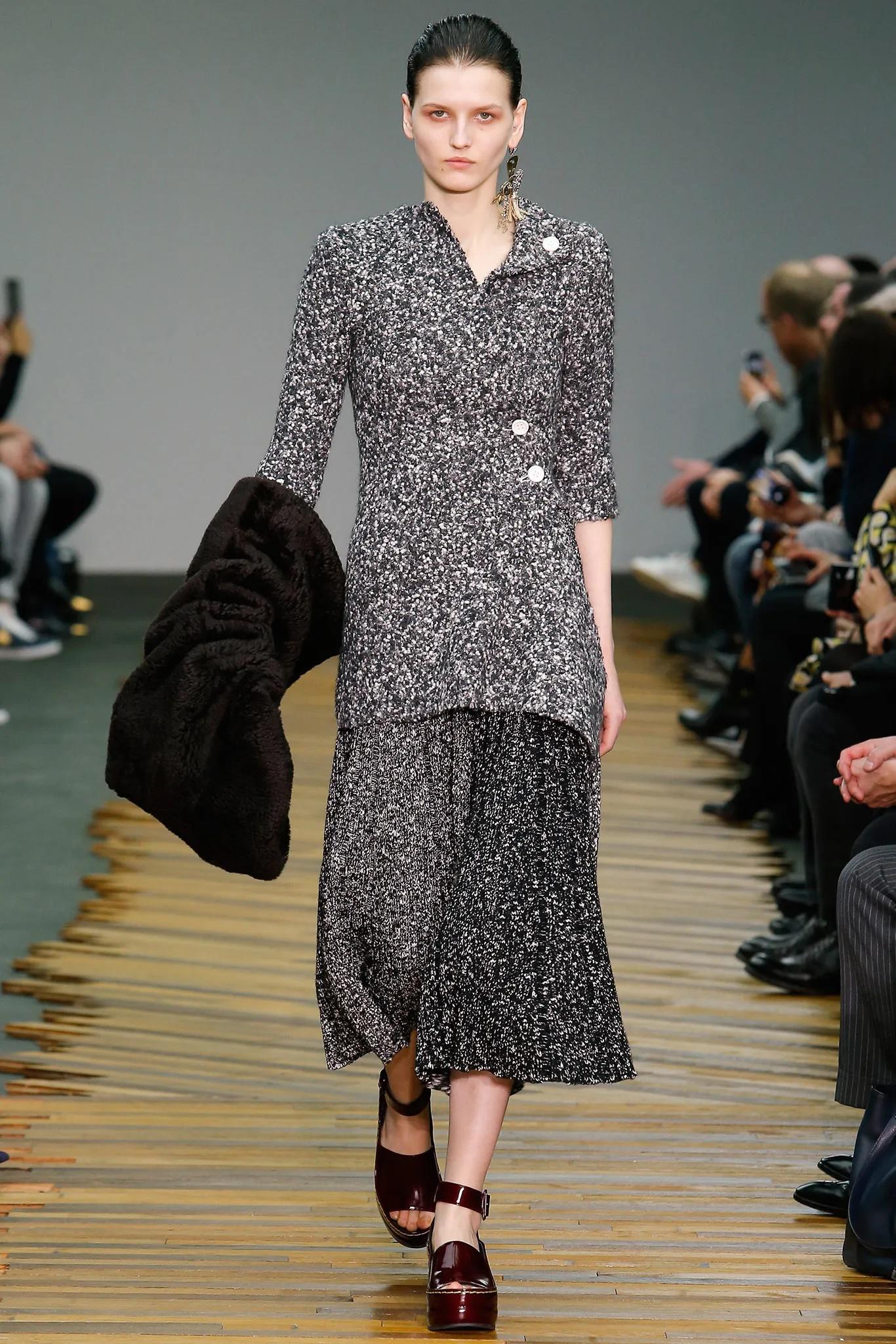 da uomo o donna Celine Phoebe Philo A/I 2014: Top a portafoglio in maglia boucle in lana bianca e nera in vendita