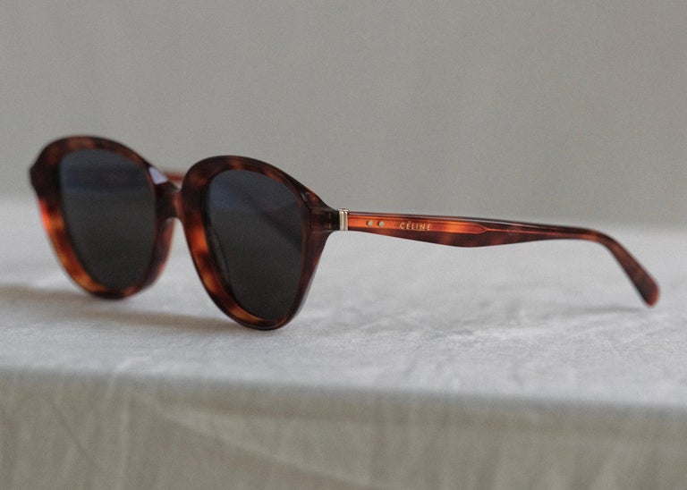 Céline Phoebe Philo Era Tortoise Sunglasses at 1stDibs display picture 1