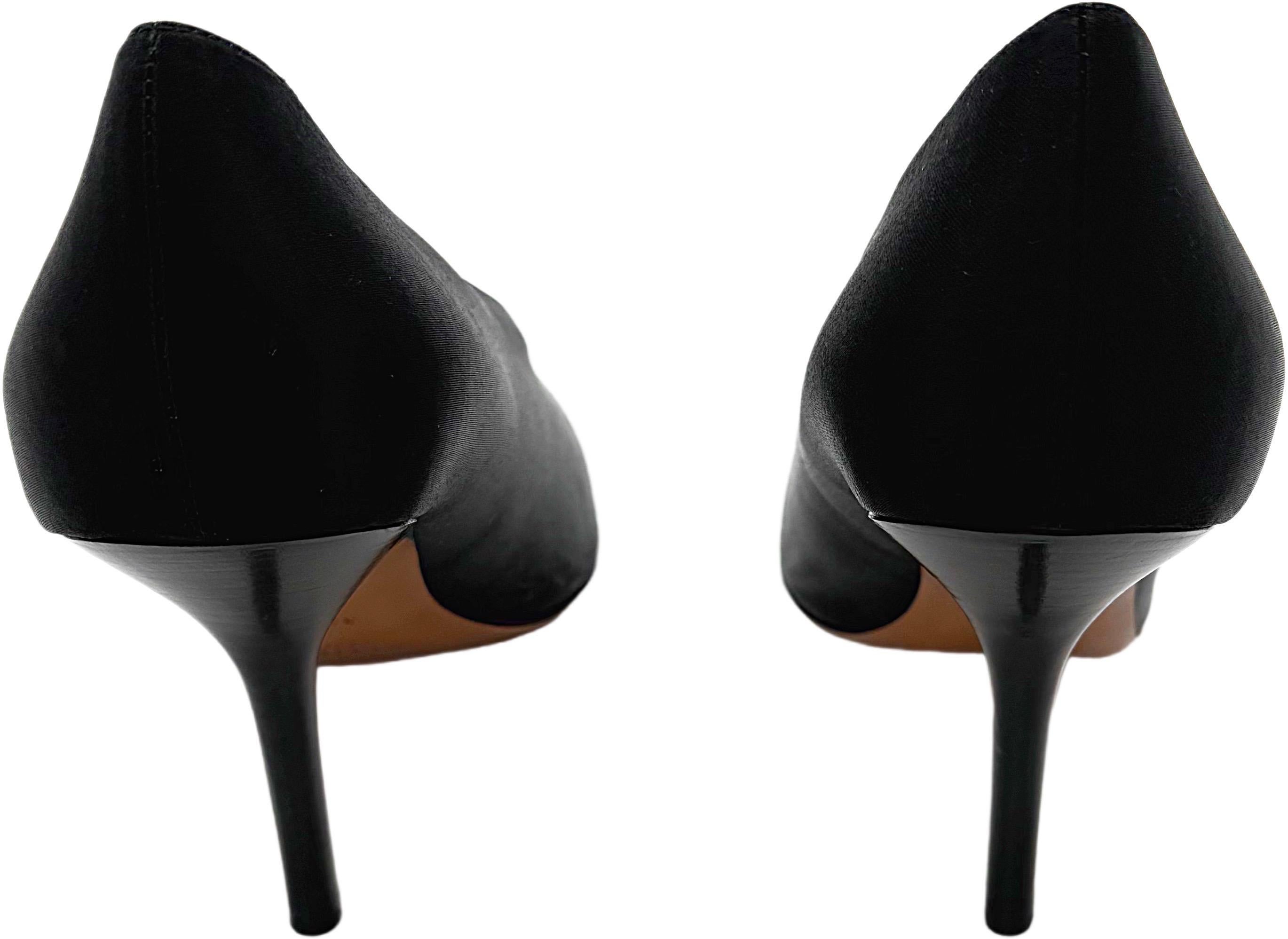 Women's Celine Phoebe Philo Fall 2016 38.5 V-Neck Black Silk Pointy Toe High Heels Shoes For Sale