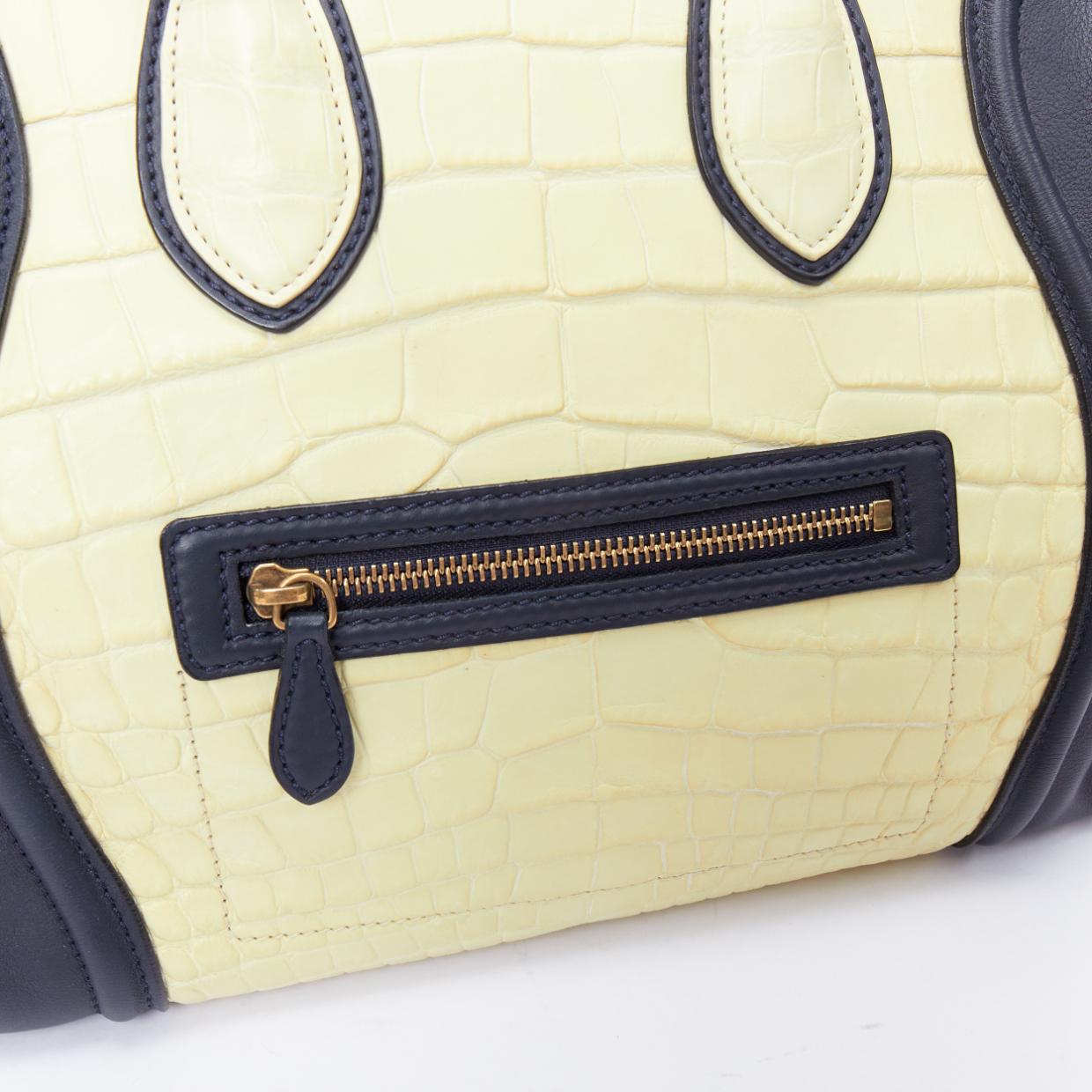 CELINE Phoebe Philo Medium Luggage cream black embossed tote bag For Sale 2