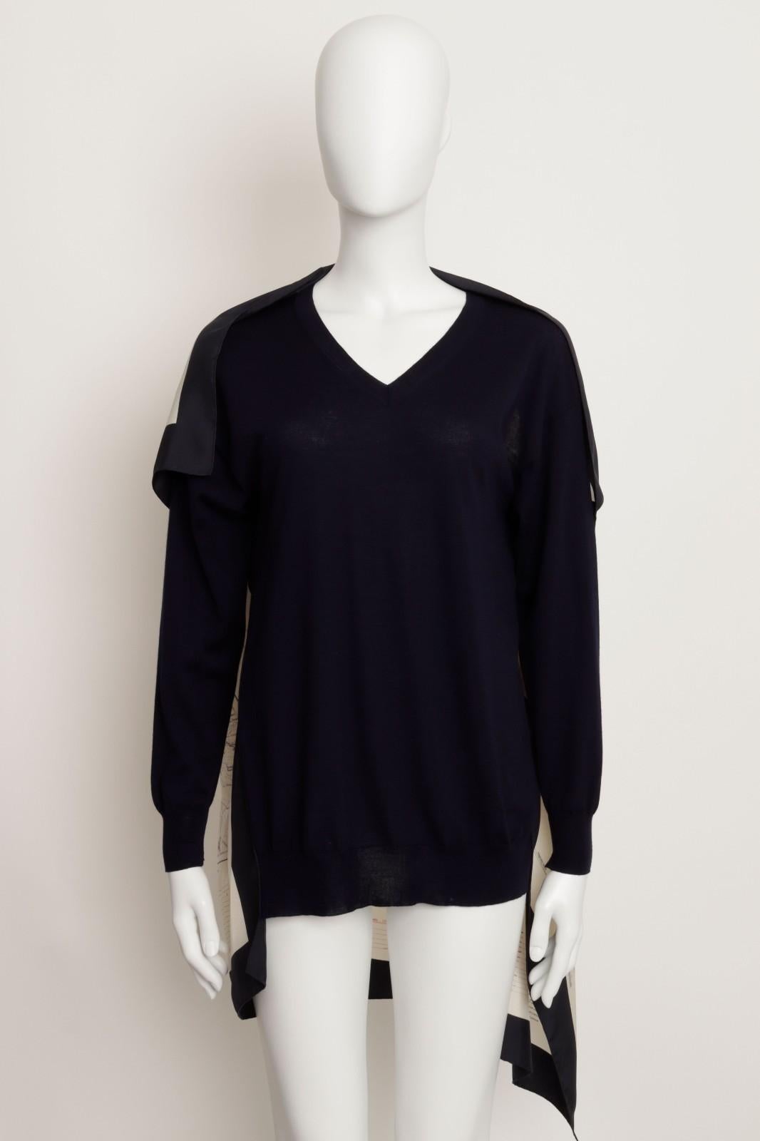 Celine Phoebe Philo Resort 2018 Navy V Neck Sweater Jumper Silk Map – Size Small im Zustand „Hervorragend“ im Angebot in London, GB