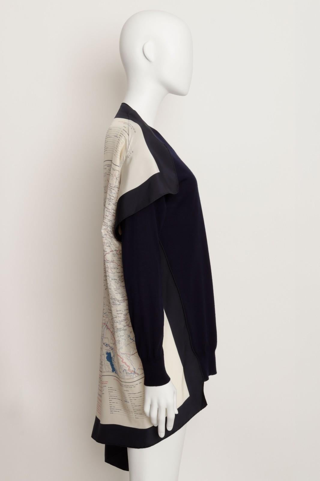 Celine Phoebe Philo Resort 2018 Navy V Neck Sweater Jumper Silk Map – Size Small im Angebot 1