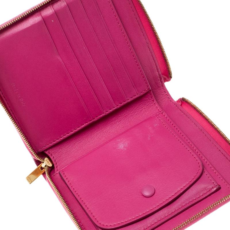 Celine Pink/Beige Leather Zip Around Compact Wallet In Good Condition In Dubai, Al Qouz 2
