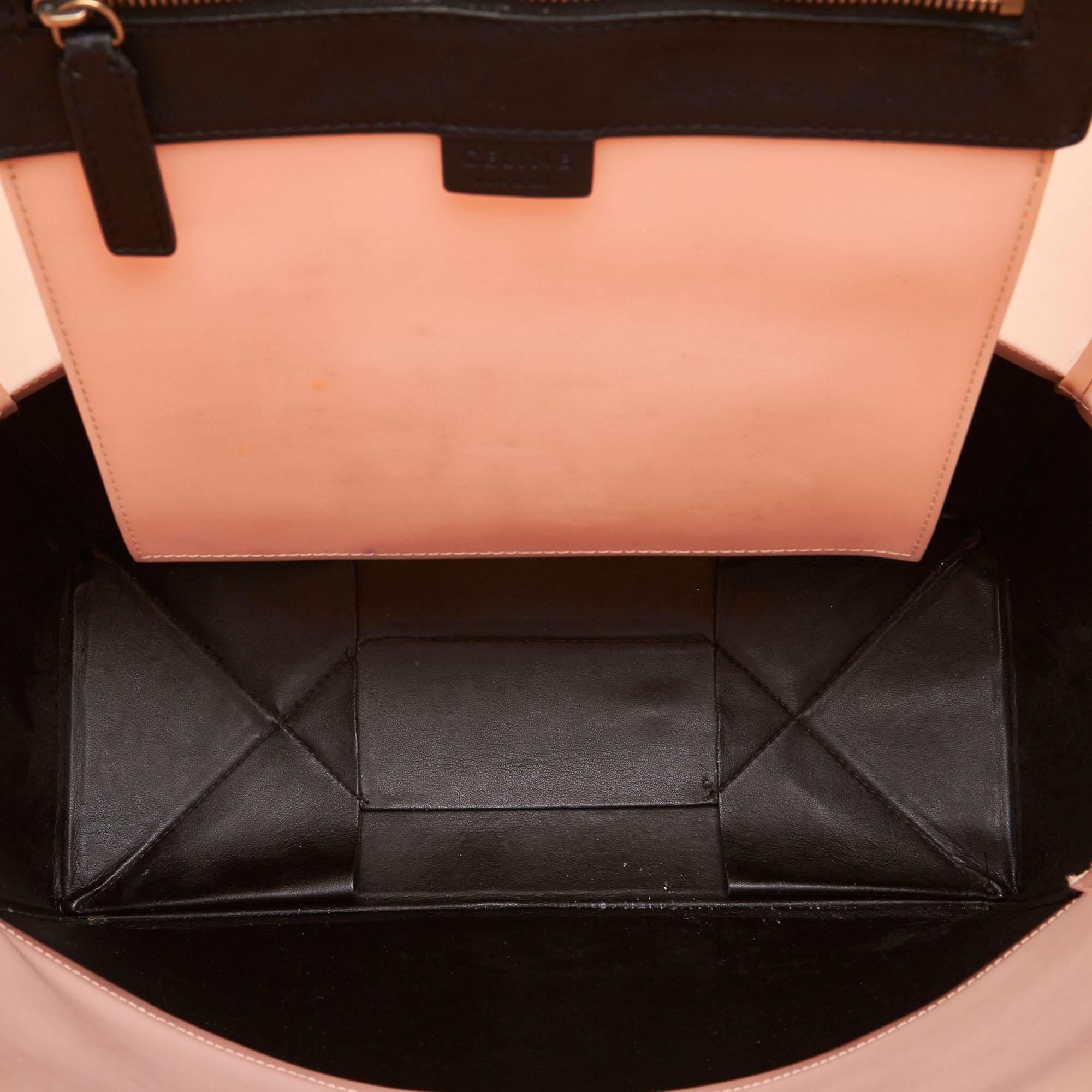 Celine Pink Bicolor Rubber Vertical Cabas Tote In Good Condition For Sale In Orlando, FL