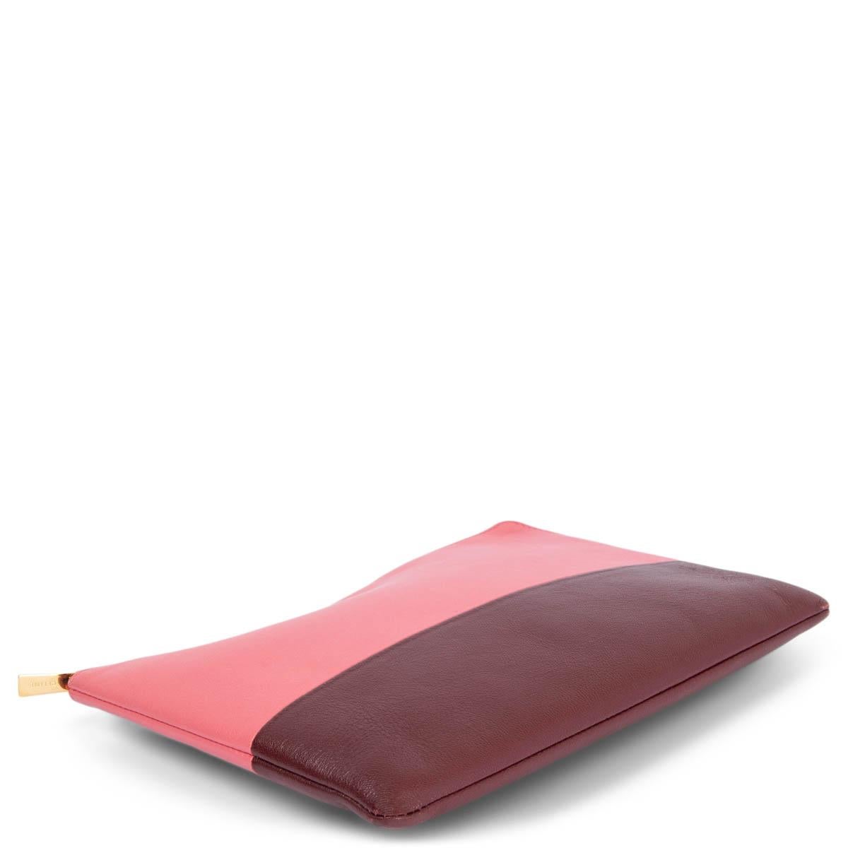 CELINE pink & burgundy leather BI-COLOR SOLO Pouch Clutch Bag In Excellent Condition In Zürich, CH