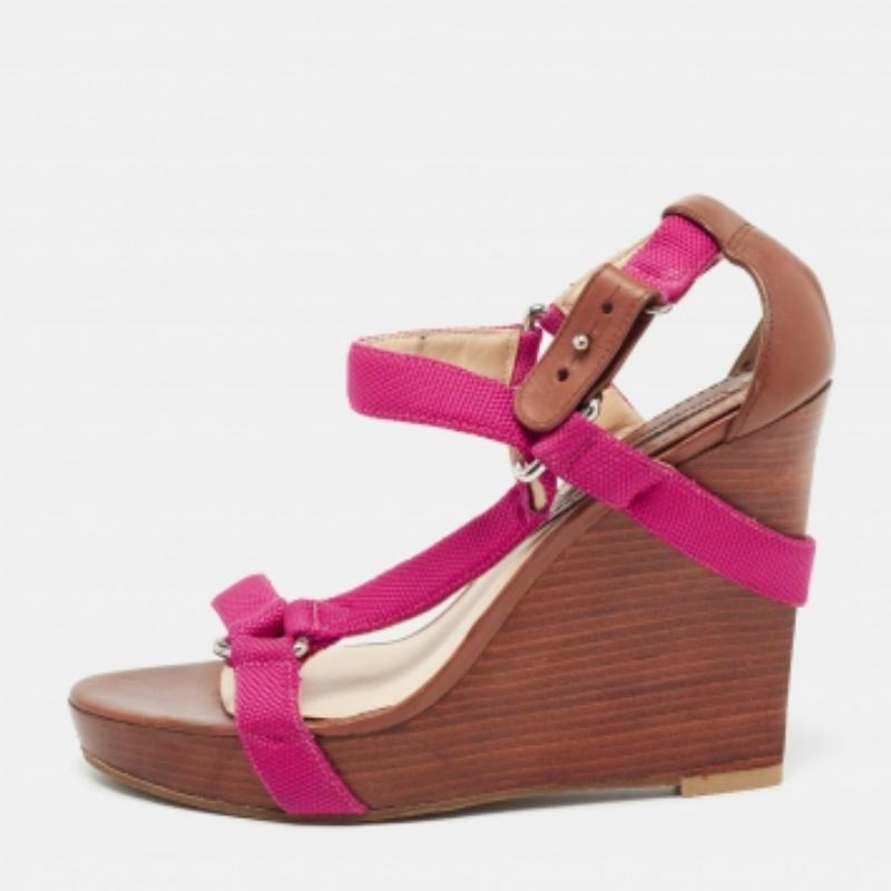 Sandales à talons compensés en toile rose de Céline Taille 39 en vente