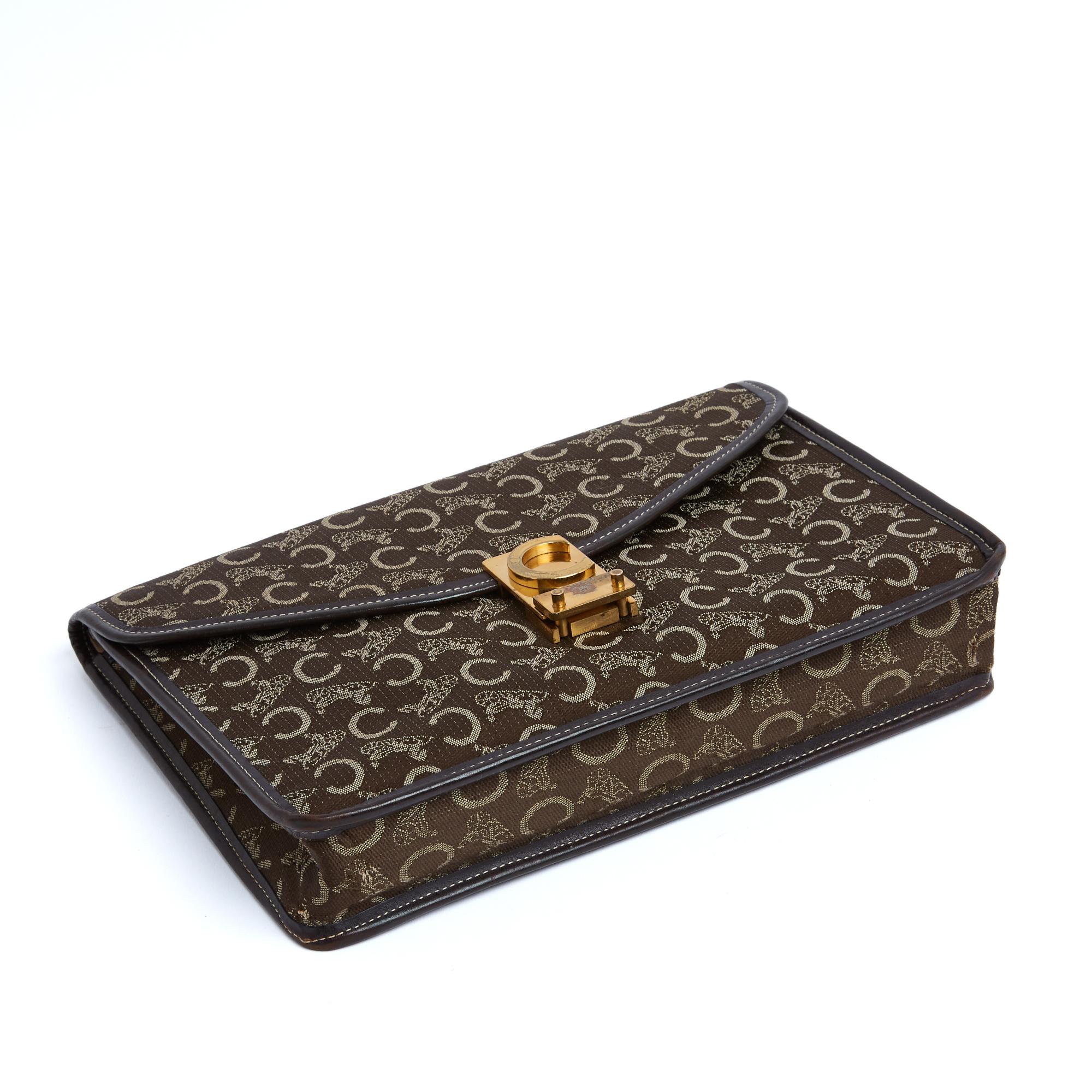 Women's or Men's Céline Pochette Enveloppe Calèche 1985s Brown Monogram Canvas Clutch Celine For Sale