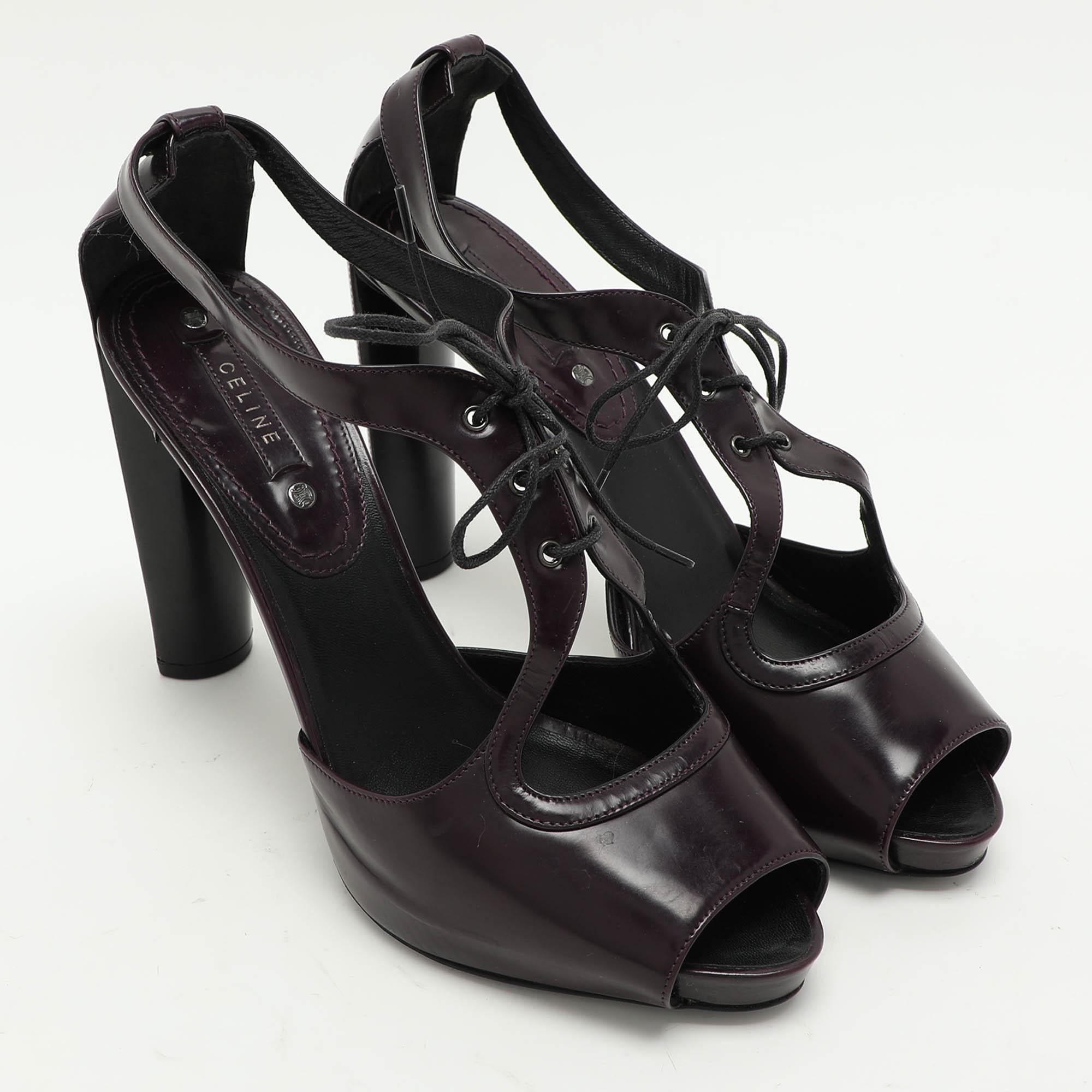 Celine Purple Leather Ankle Tie Up Sandals Size 40 In Good Condition For Sale In Dubai, Al Qouz 2