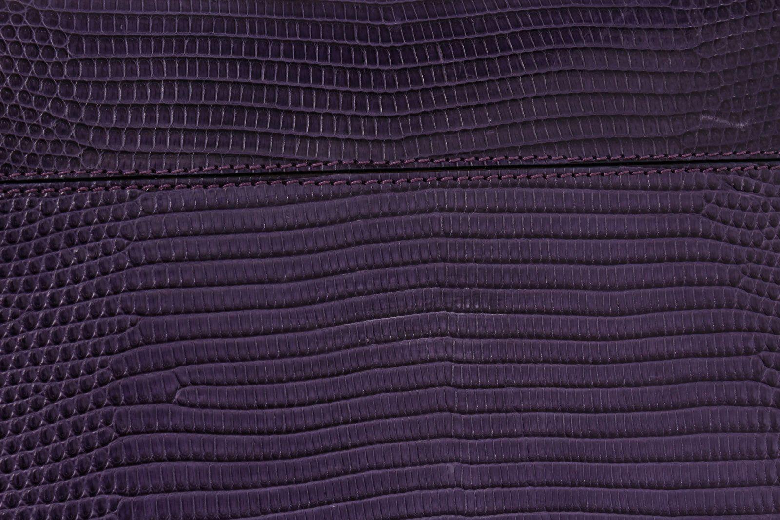 Lila Eidechsenleder Medium Box Umhängetasche von Celine 1