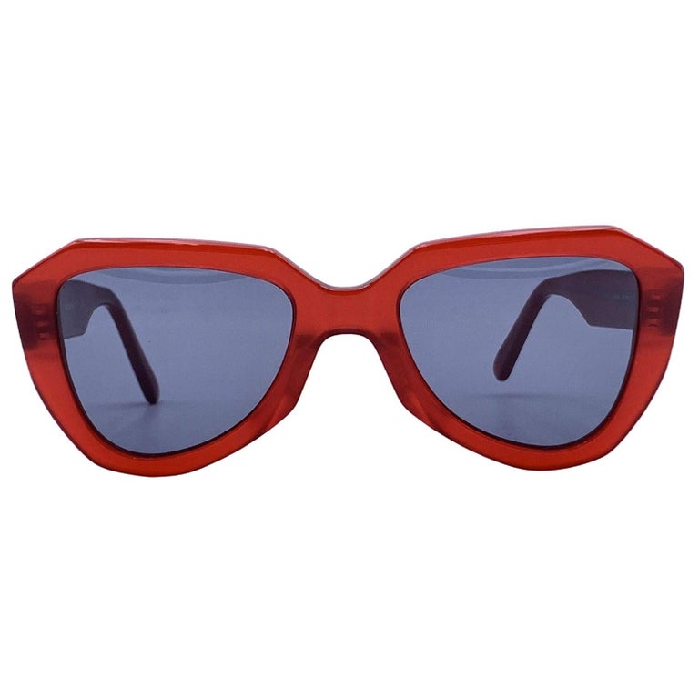 Celine Red Acetate Butterfly Sunglasses CL40046U 52/21 145mm  display picture 3