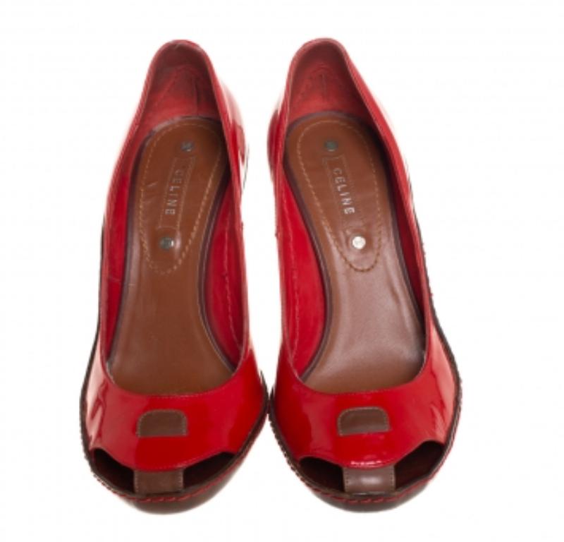 Women's Celine Red/Brown Leather and Patent Leather Pick Toe Pumps Size 39 For Sale