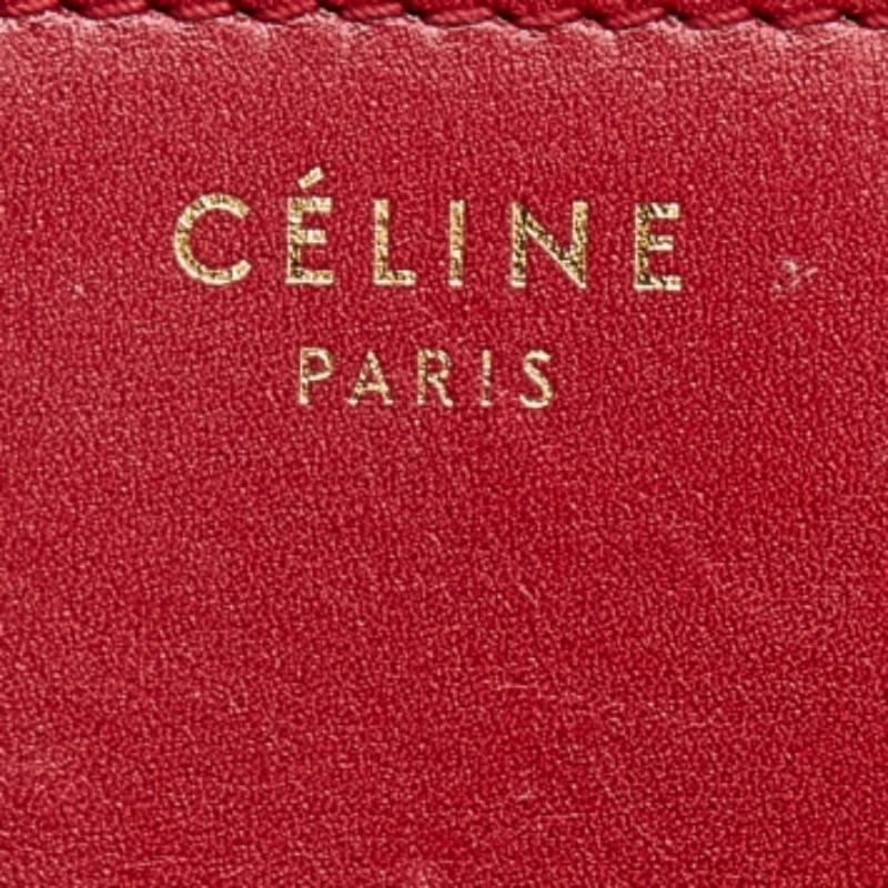 Celine Red Leather Small Classic Box Flap Bag In Fair Condition In Dubai, Al Qouz 2