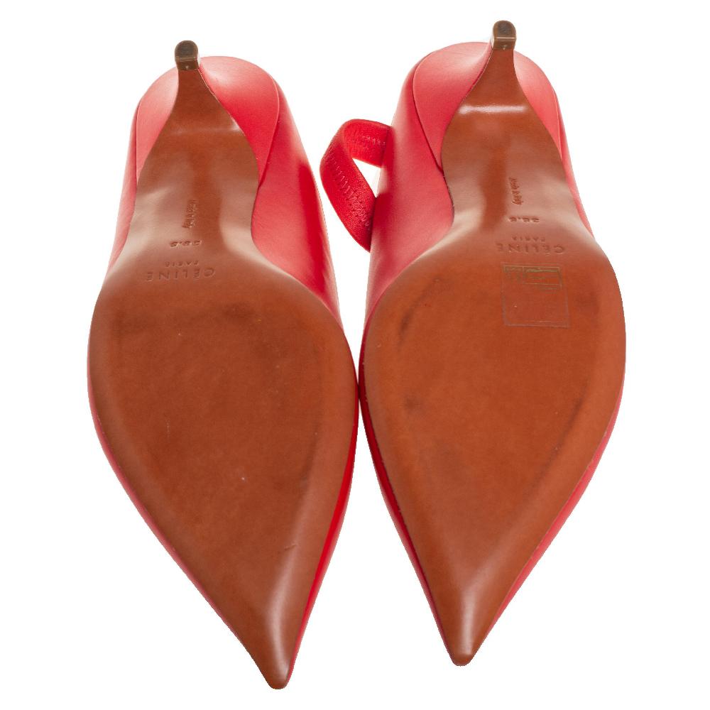 Celine Red Leather V Neck Slingback Sandals Size 38.5 In Excellent Condition In Dubai, Al Qouz 2