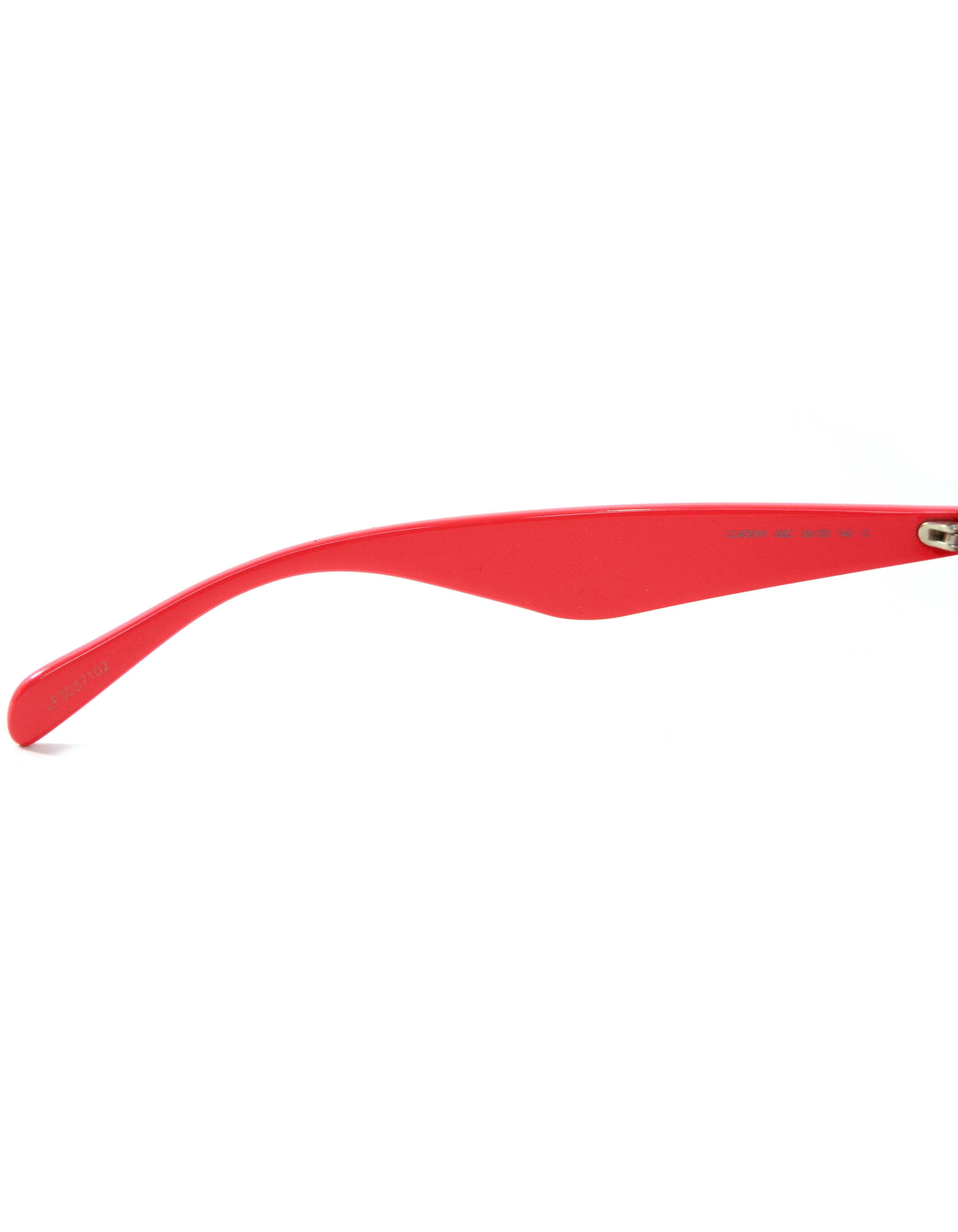 Celine Red Mirrored 56MM Cat Eye Sunglasses rt. $460 In Excellent Condition In New York, NY