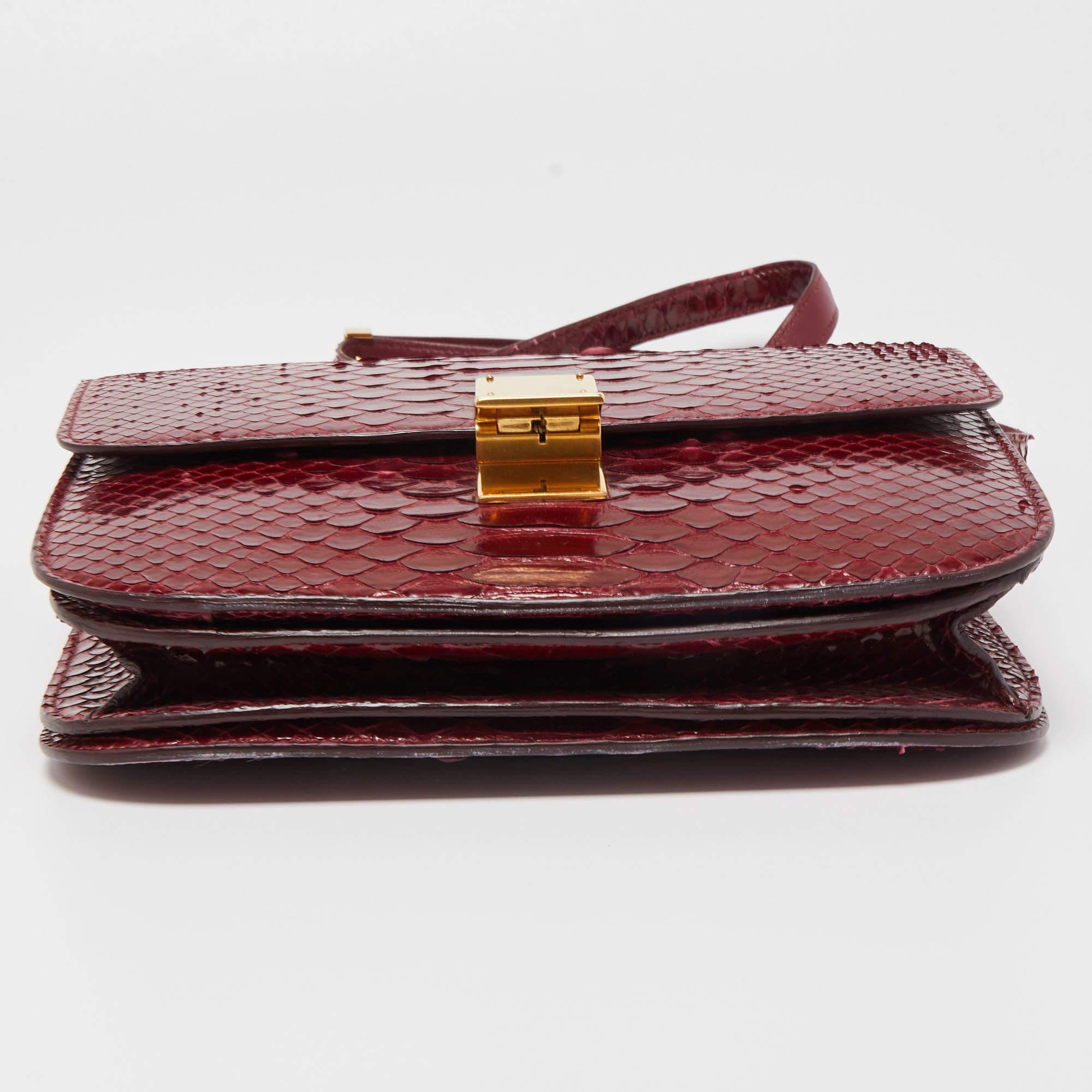 Celine Red Python Medium Classic Box Shoulder Bag In Good Condition In Dubai, Al Qouz 2