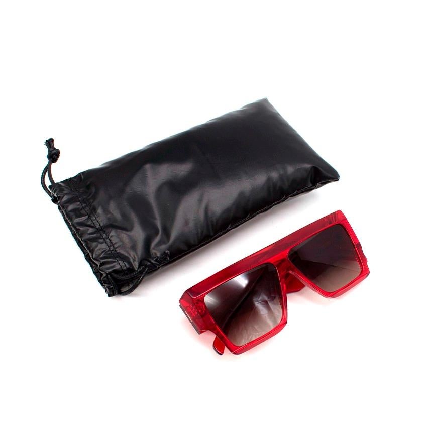  Celine Red Flat-Top Sunglasses

- Flat-top shaped frames
- Square-like lenses
- Red acetate
- Gold-tone embellished logo on the side

Comes with a cleaning cloth in a logo-embossed case.

Materials:
Acetate

Made in Italy

PLEASE NOTE, THESE ITEMS