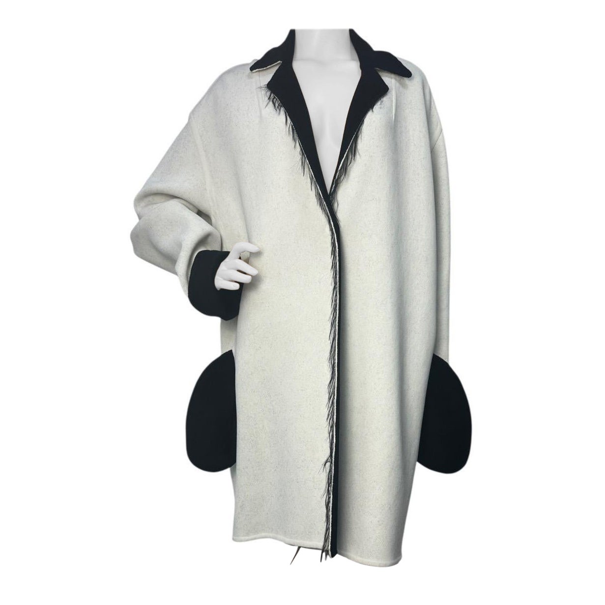Abrigo Celine Runway Oversized Blanco Acento Negro Talla M