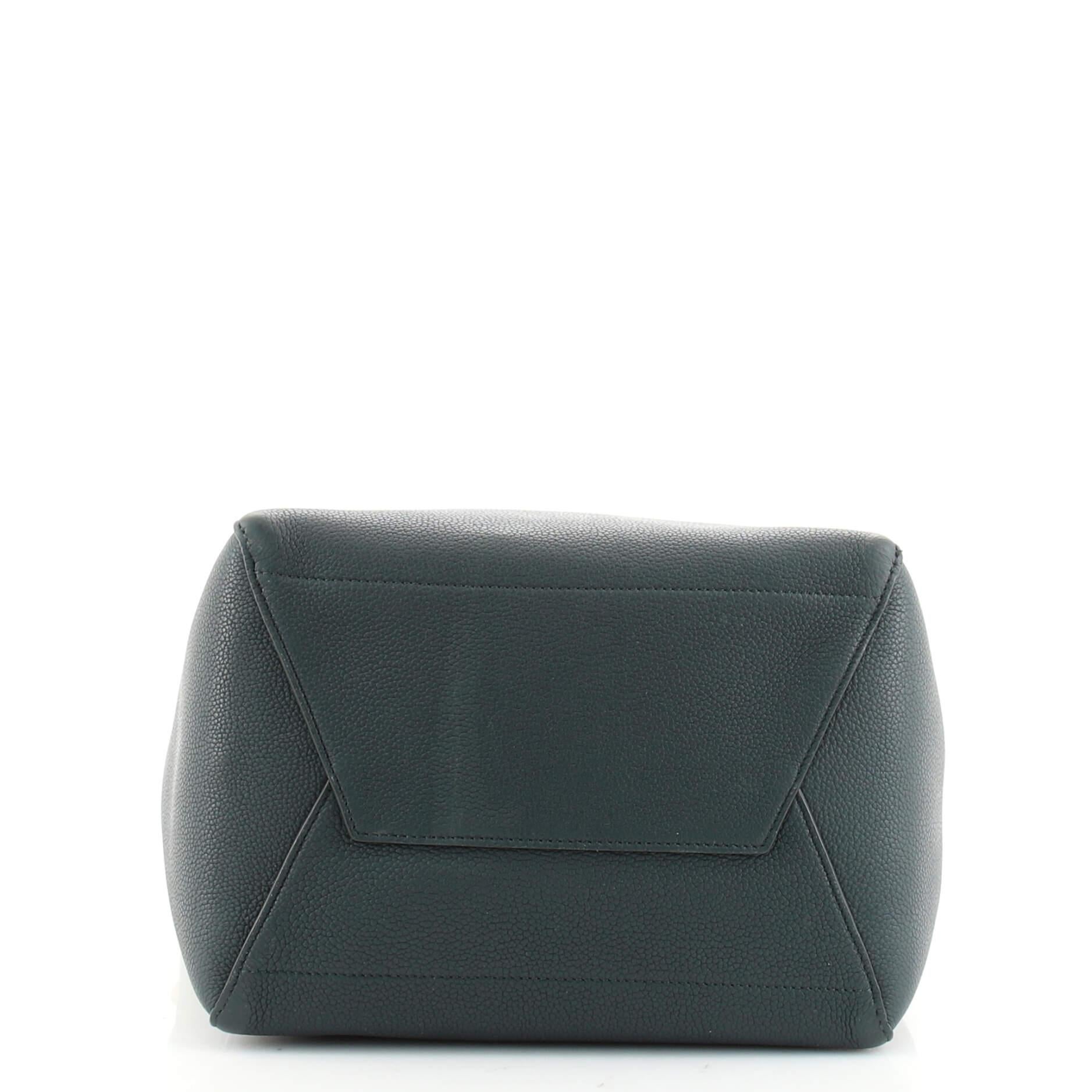 Celine Sangle Seau Bag Calfskin Large In Good Condition In NY, NY