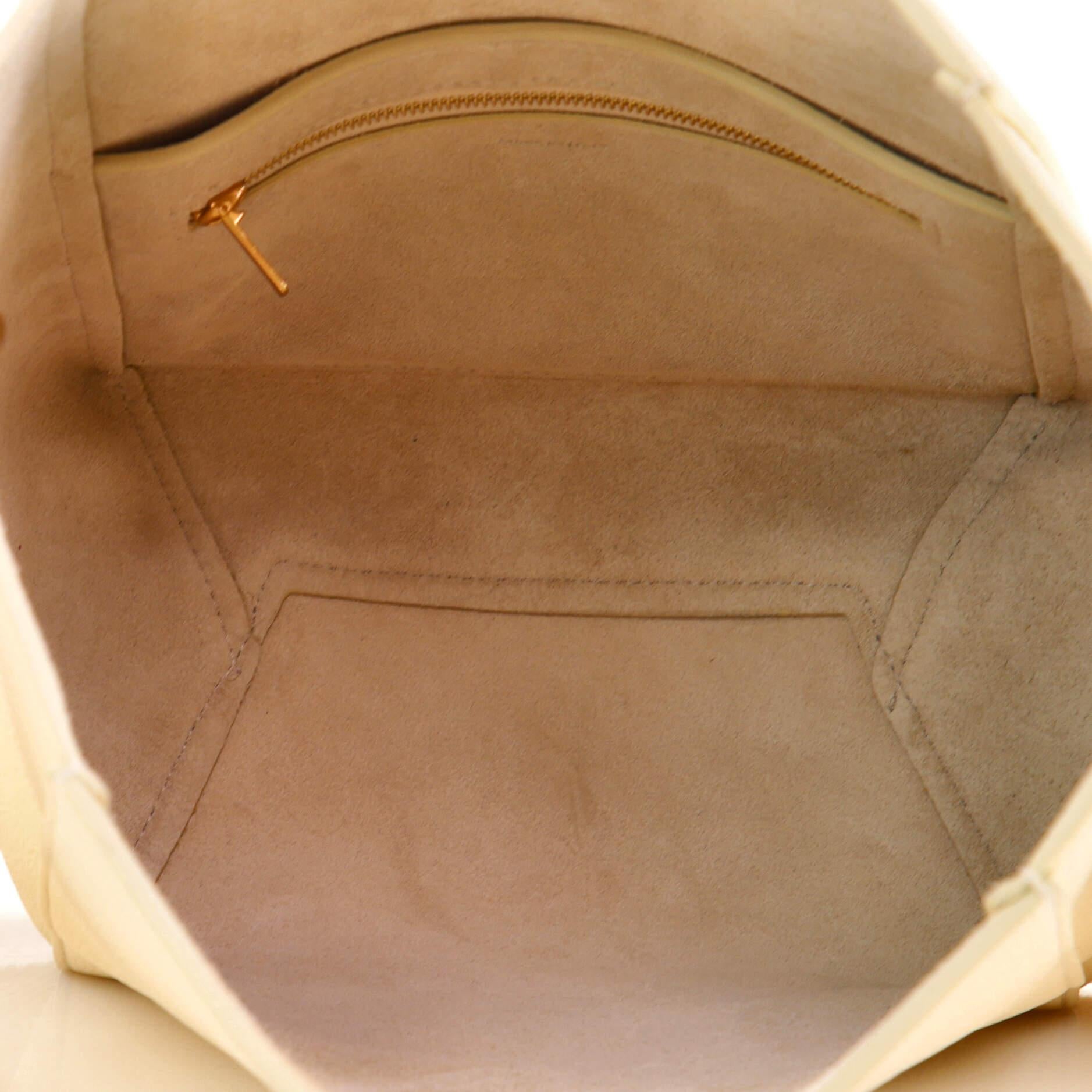 Celine Sangle Seau Bag Calfskin Small In Good Condition In NY, NY