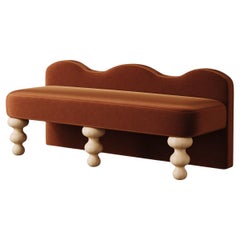 Banc festonné "Celine" en velours de coton Dune par Christiane Lemieux
