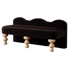 Banc festonné "Celine" en velours de coton Java par Christiane Lemieux