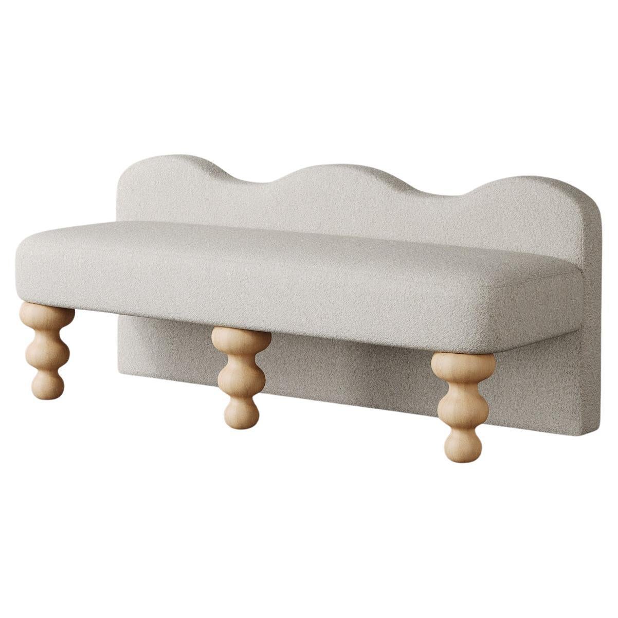 Banc festonné "Celine" en bouclette Vista Vanilla par Christiane Lemieux