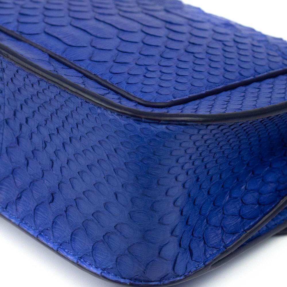 CÉLINE, Shoulder bag in blue exotic leather For Sale 5
