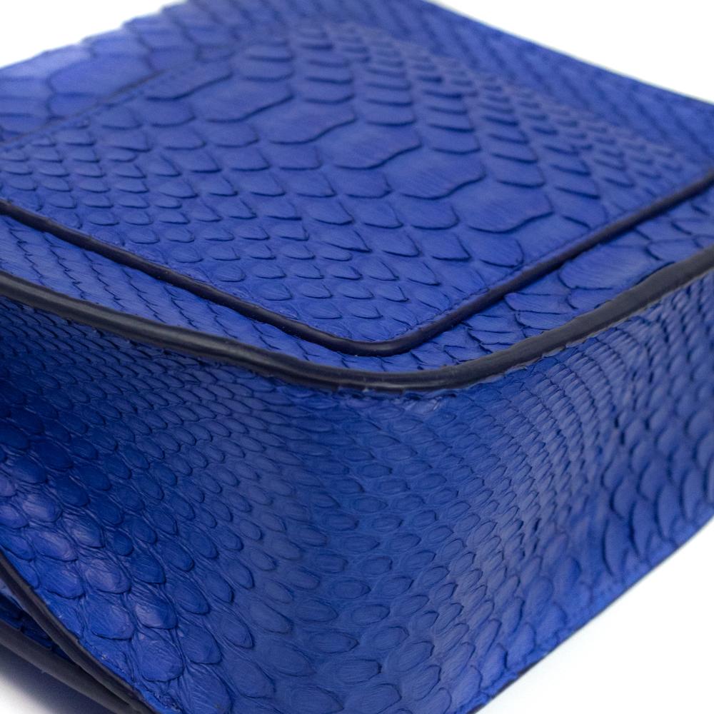 CÉLINE, Shoulder bag in blue exotic leather For Sale 6