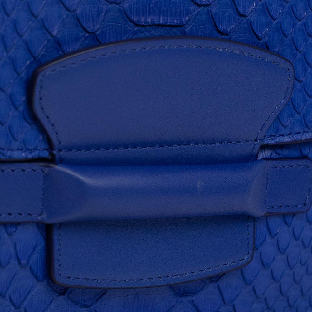 CÉLINE, Shoulder bag in blue exotic leather For Sale 2
